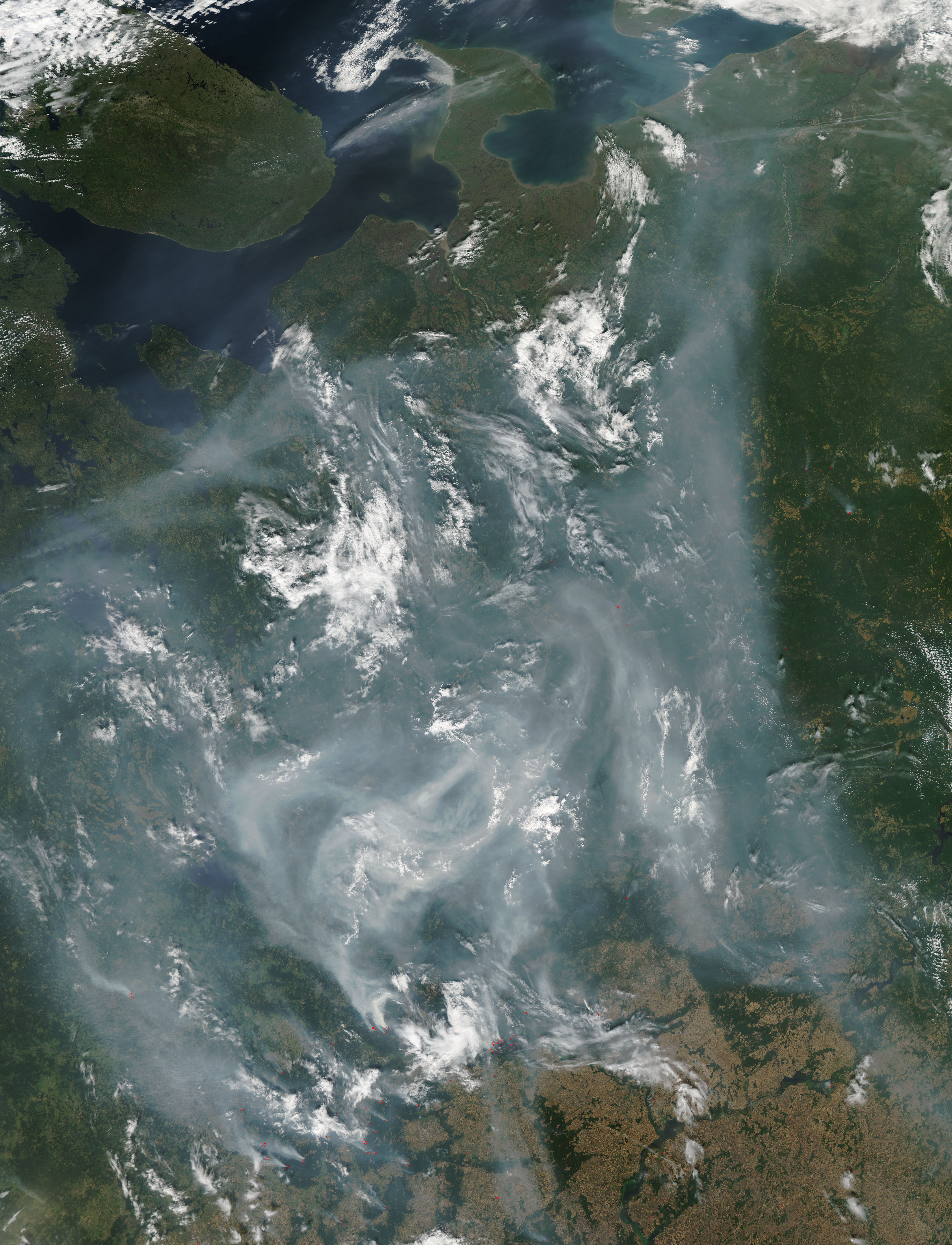 Smoke and fires in western Russia - related image preview