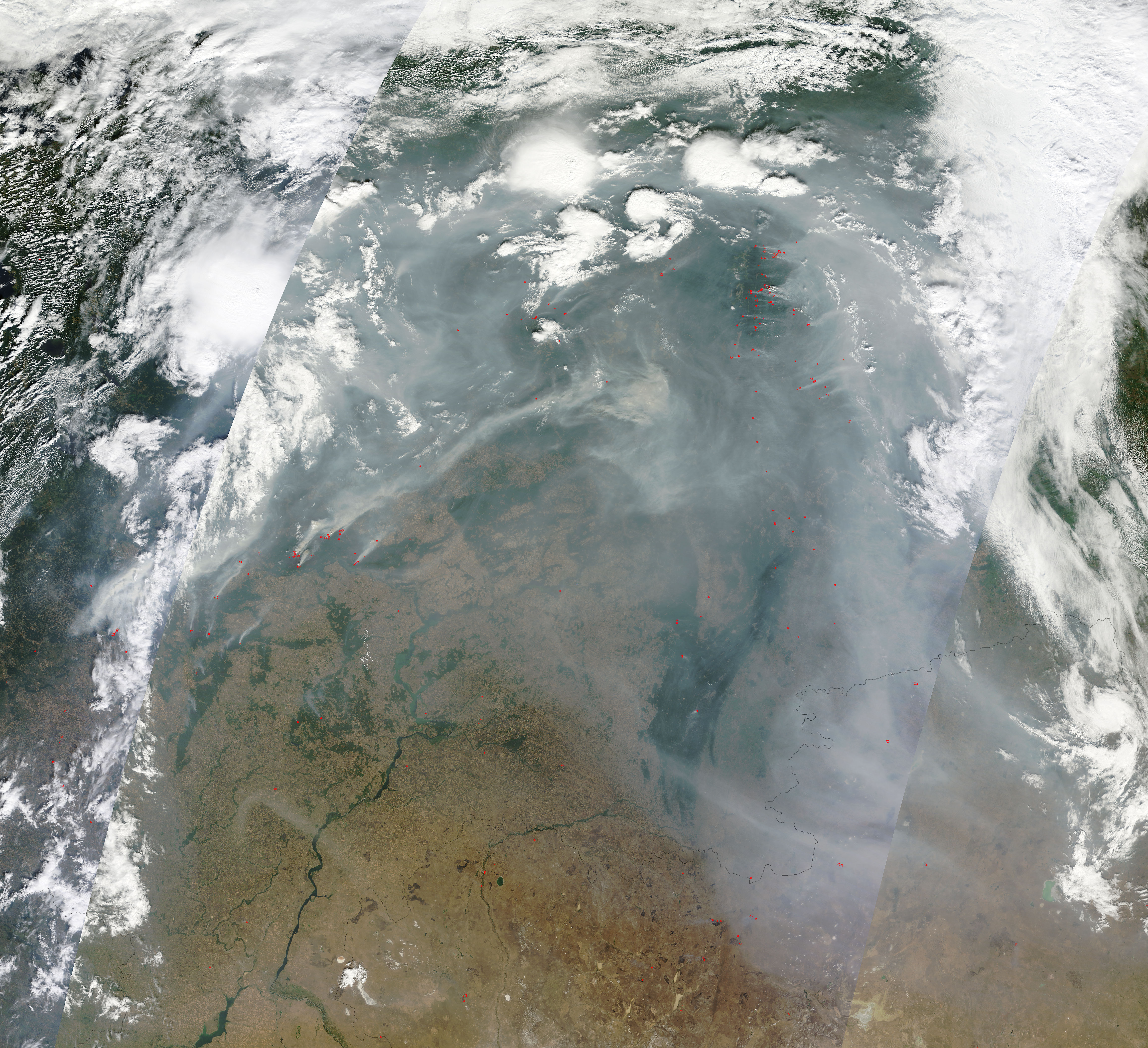 Smoke and fires across western Russia - related image preview