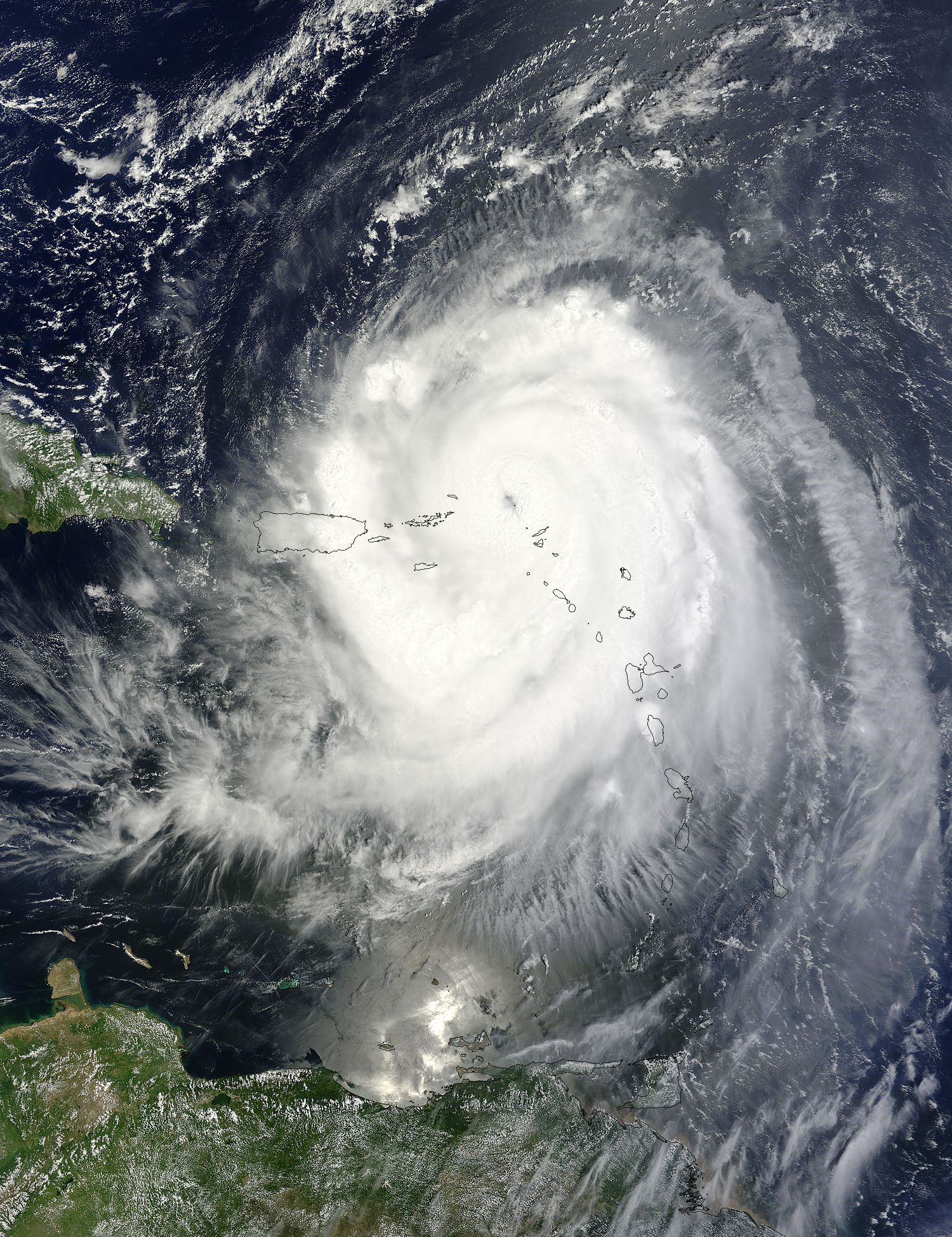 Hurricane Earl (07L) over the Leeward Islands - related image preview
