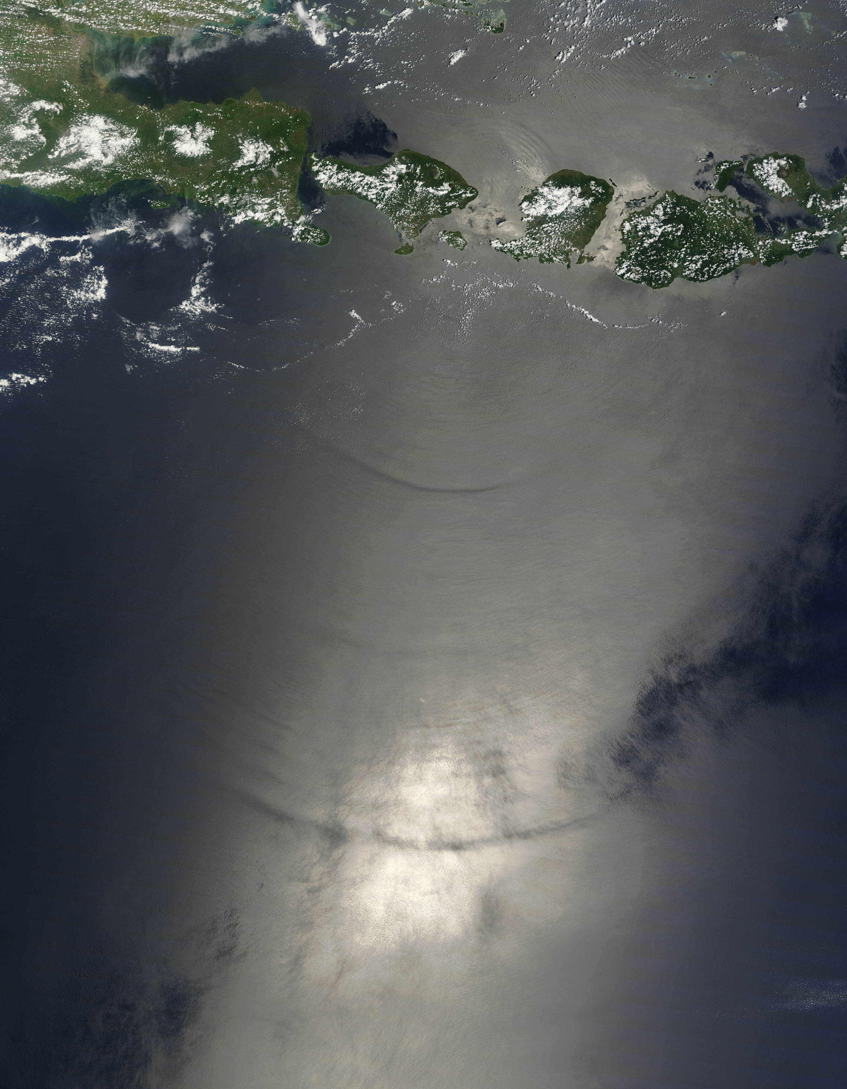 Internal waves in the North Australian Basin and the Java Sea - related image preview