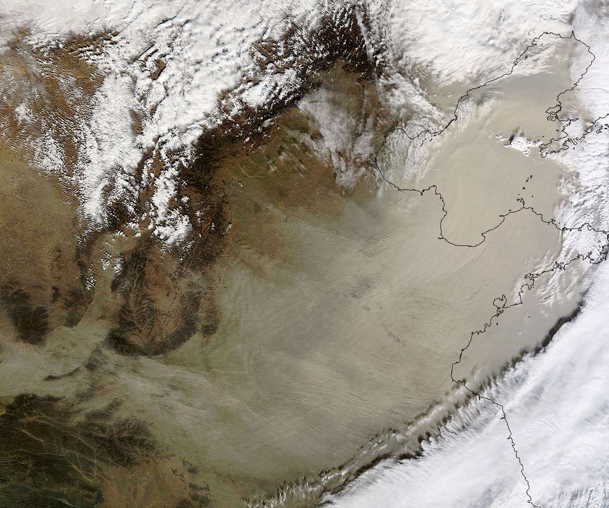 Dust from Gobi Desert over eastern China