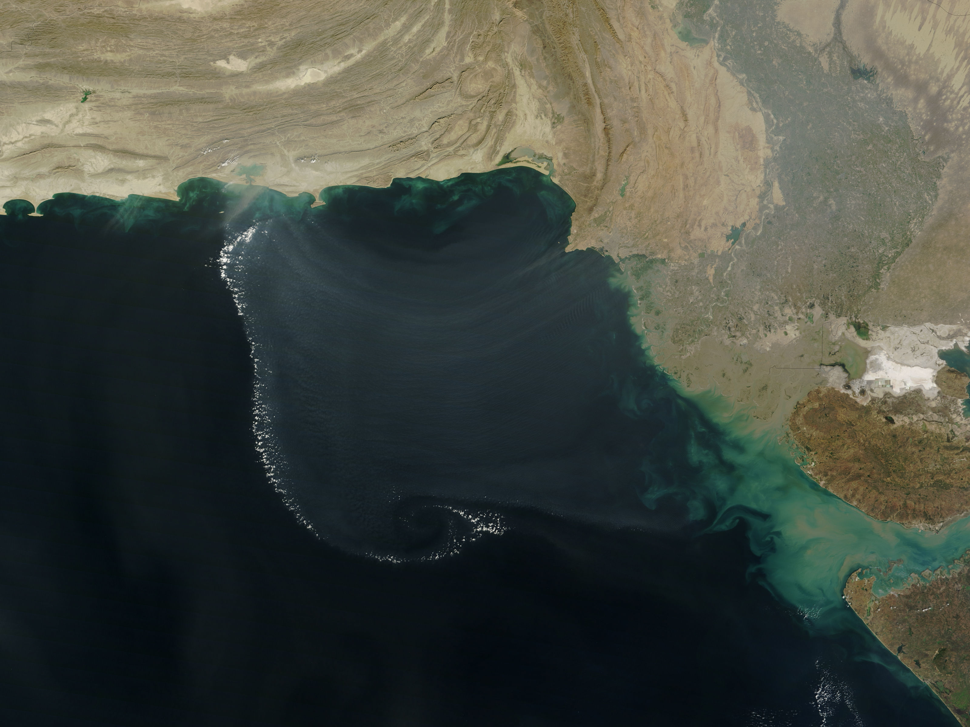 Atmospheric gravity waves over the Arabian Sea - related image preview