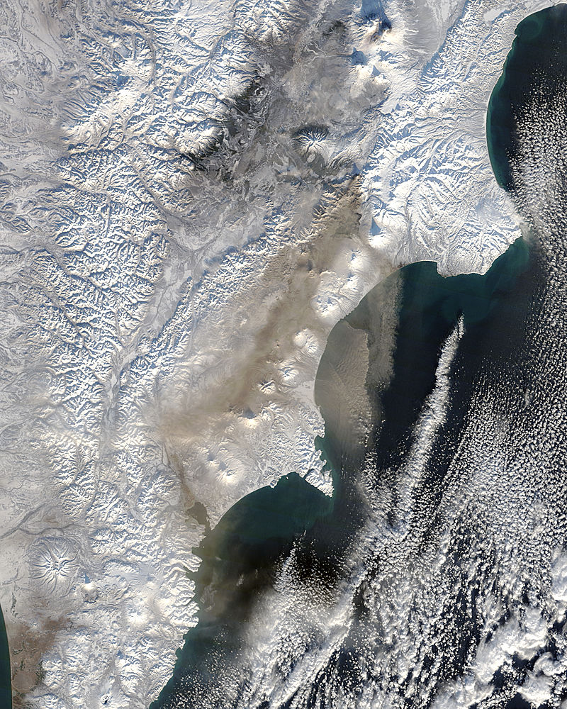 Ash plume from Kizimen, Kamchatka Peninsula, eastern Russia (morning overpass) - related image preview