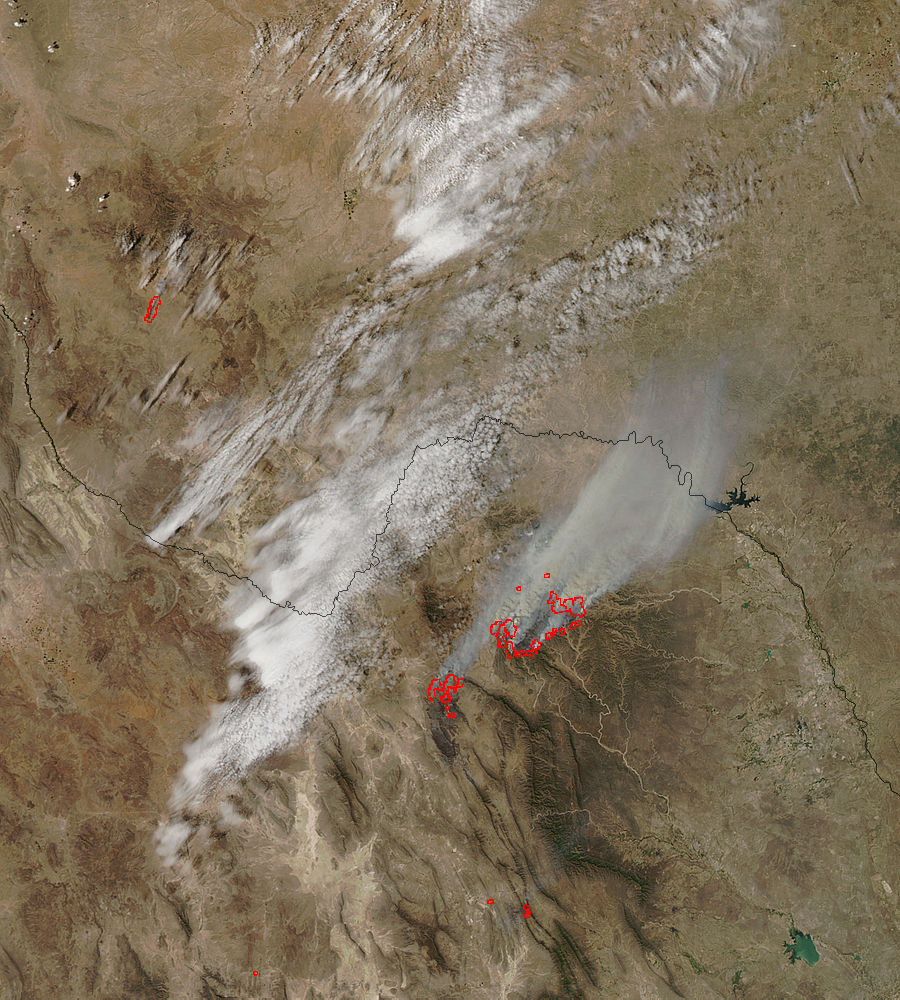 Fires and burn scars in northern Mexico and Texas (true color) - related image preview