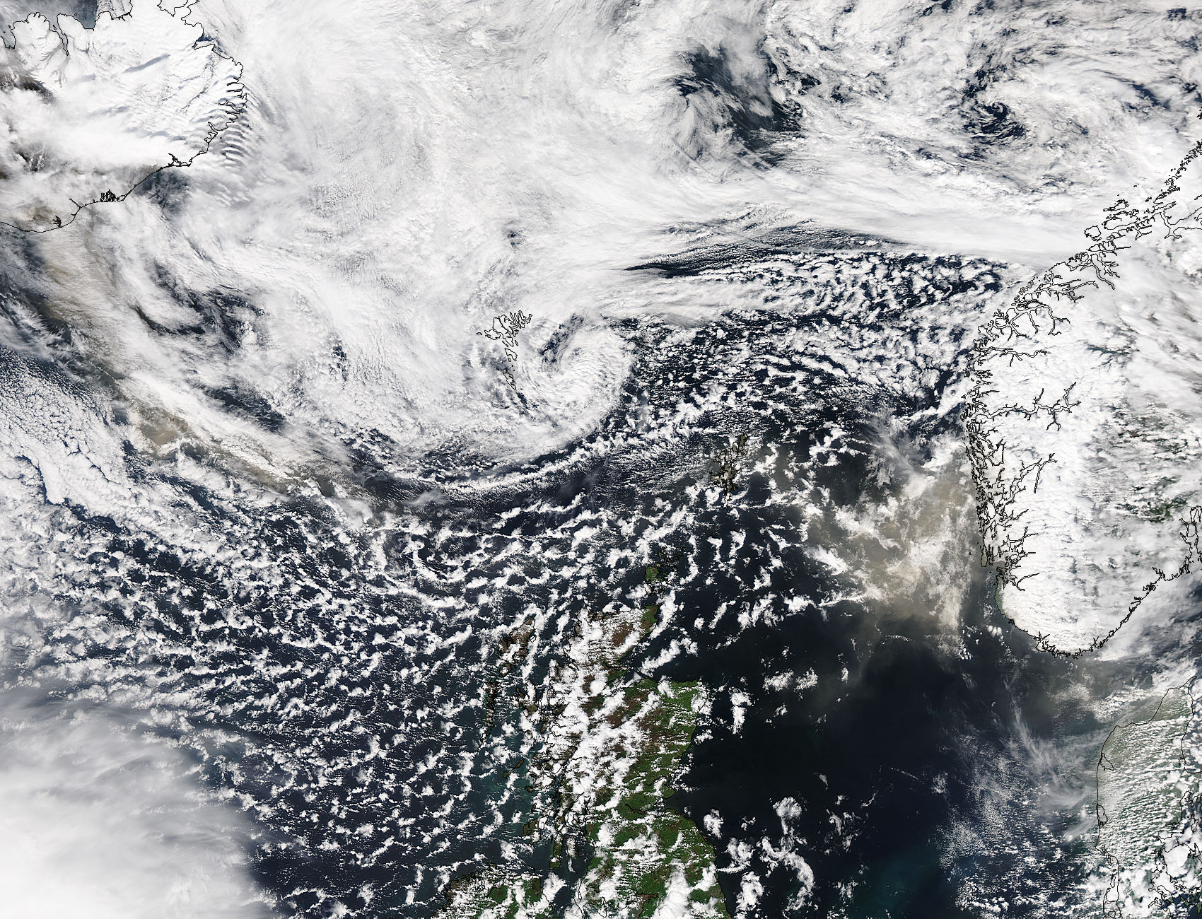 Ash plume from Grímsvötn Volcano across the North Atlantic - related image preview