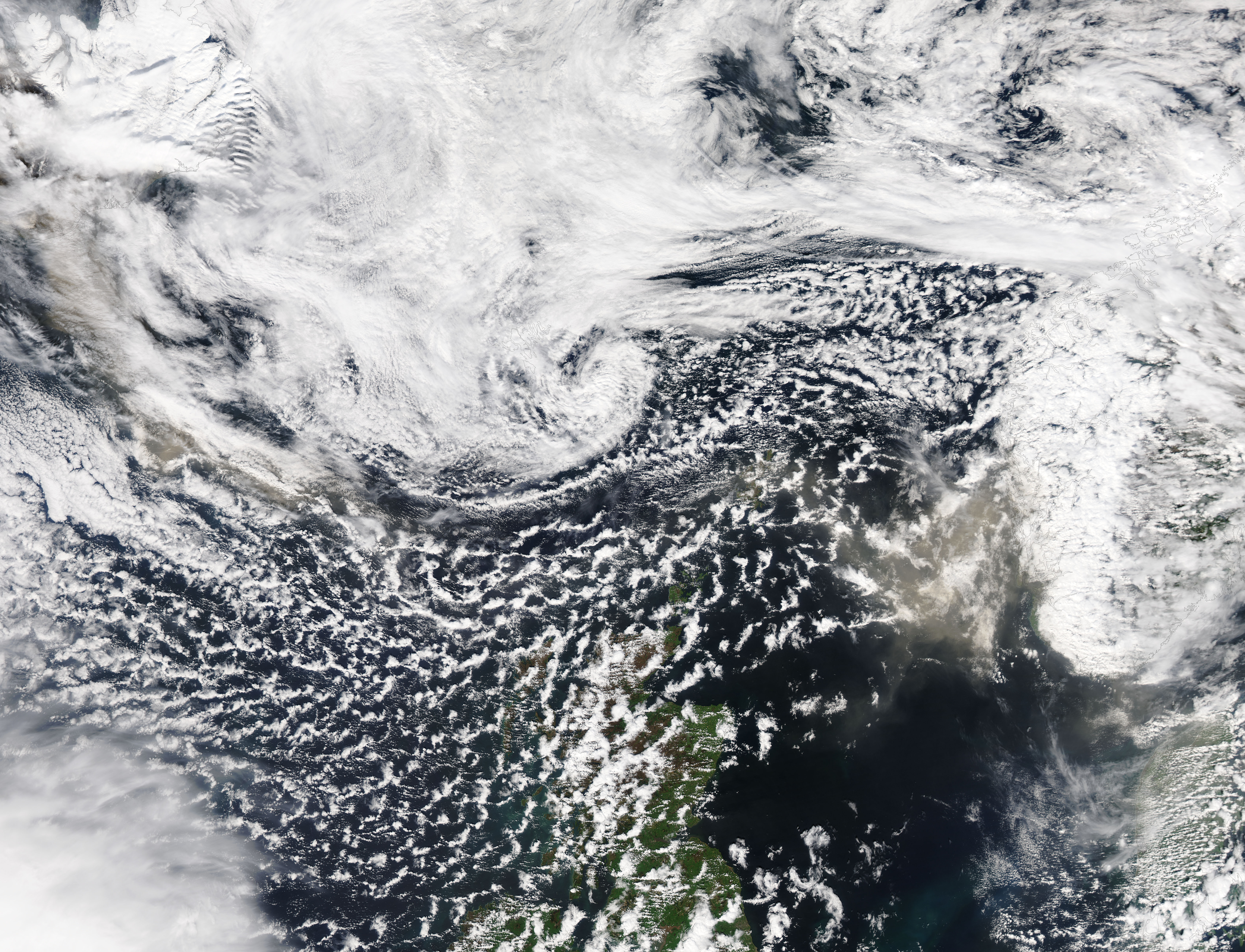 Ash plume from Grímsvötn Volcano across the North Atlantic - related image preview