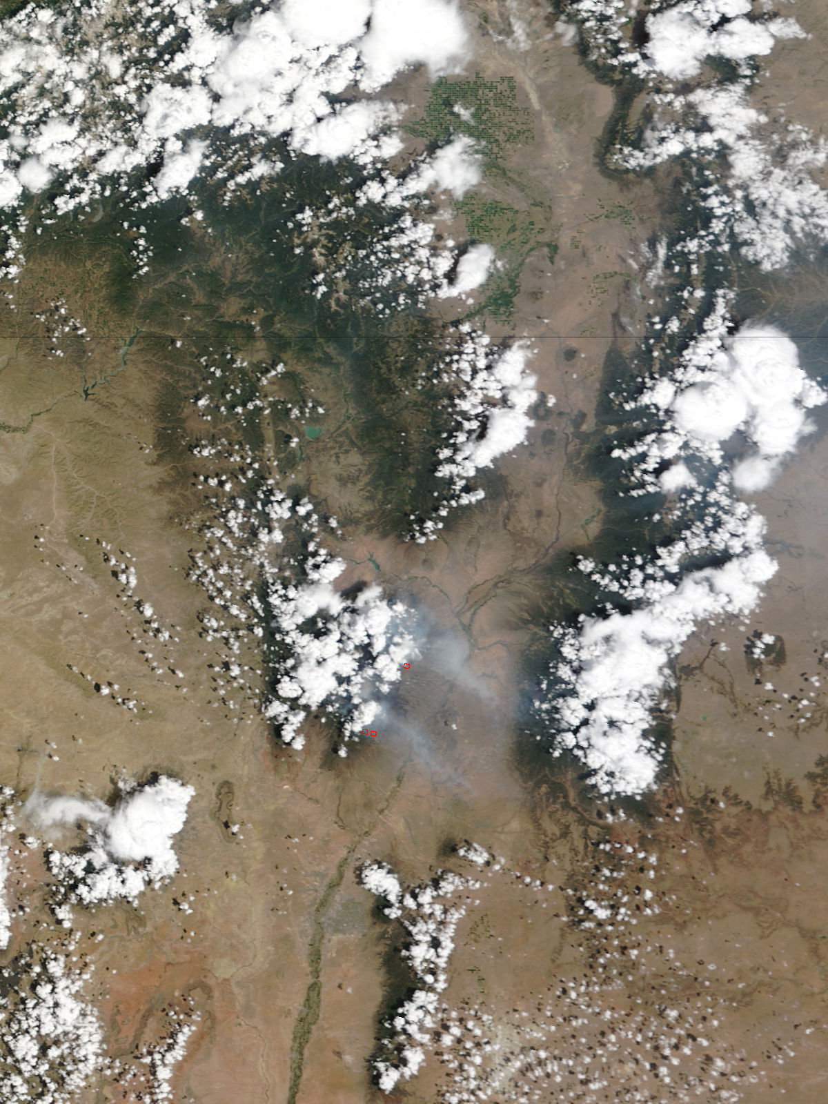 Las Conchas fire near Los Alamos, New Mexico - related image preview