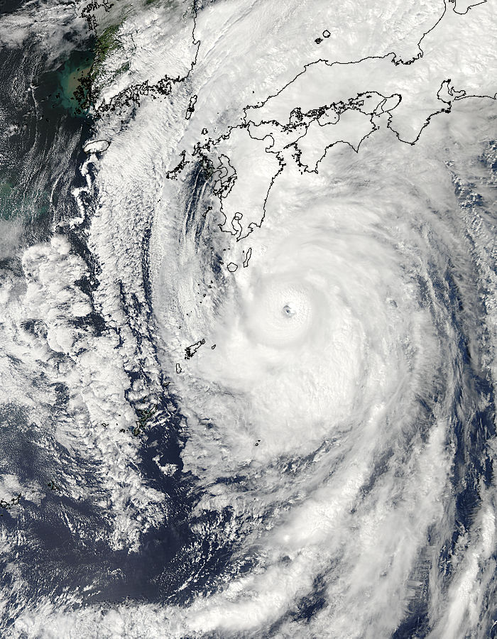 Typhoon Roke (18W) approaching Japan - related image preview