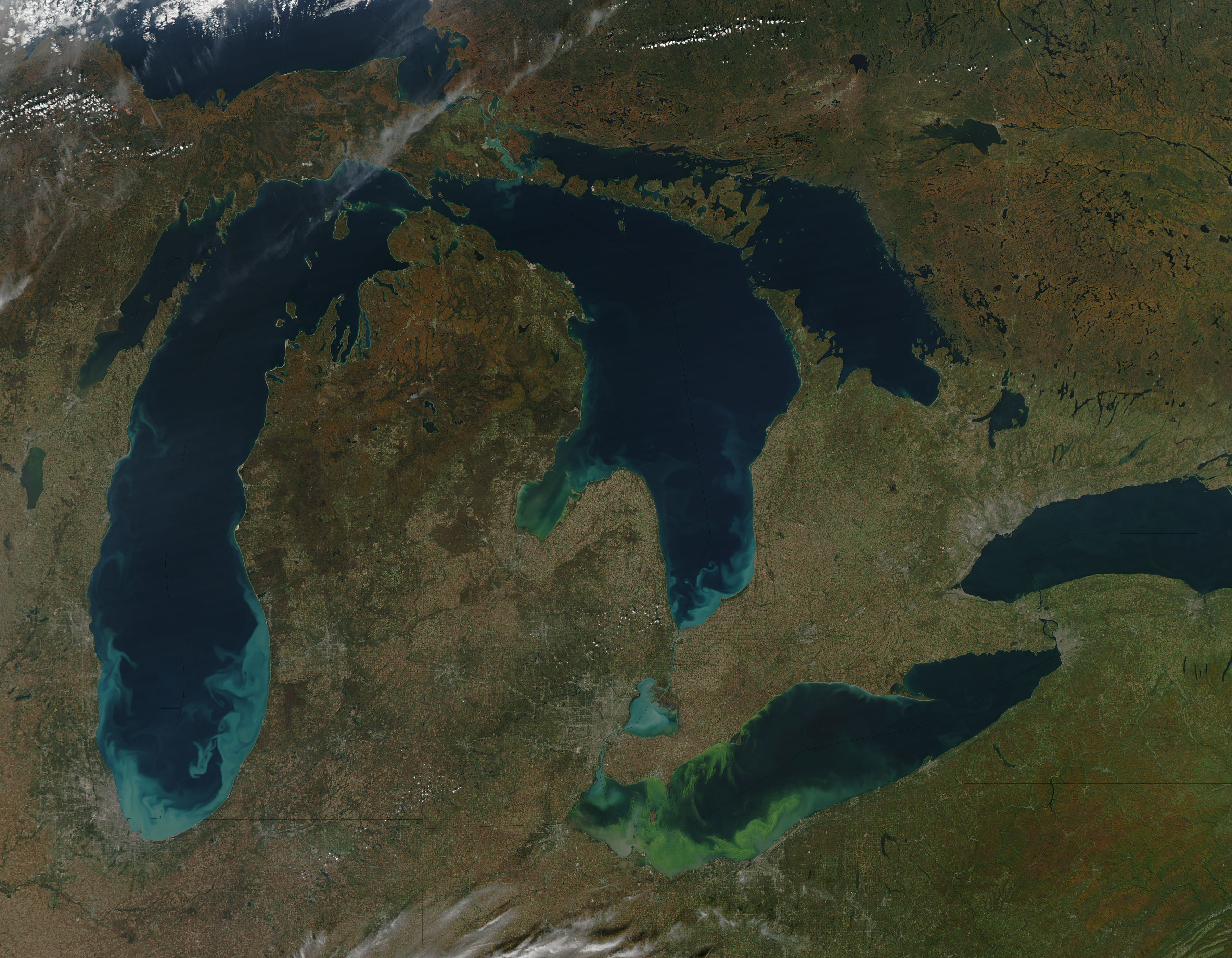 Sediment and phytoplankton blooms in the Great Lakes - related image preview