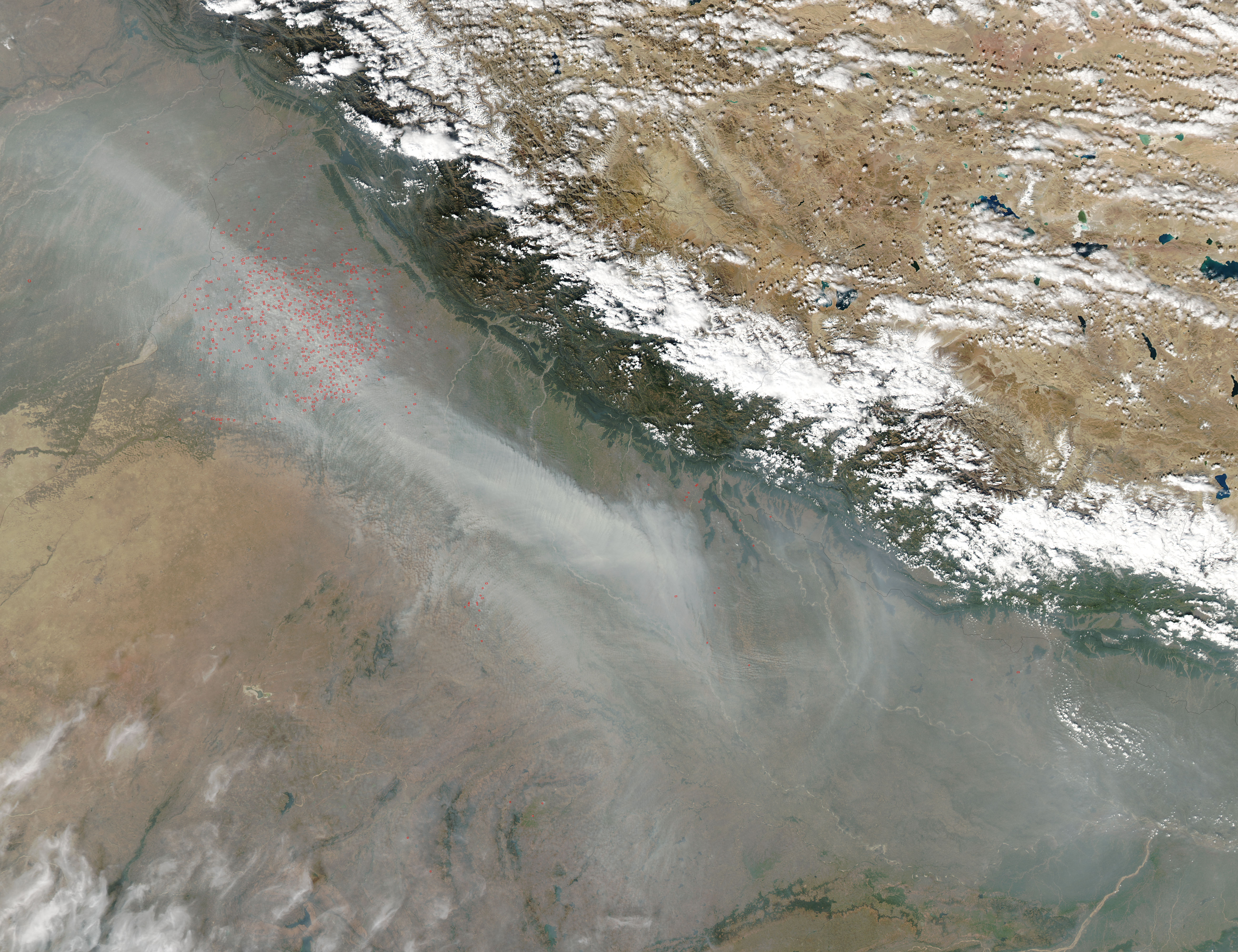 Fires and smoke in northern India - related image preview