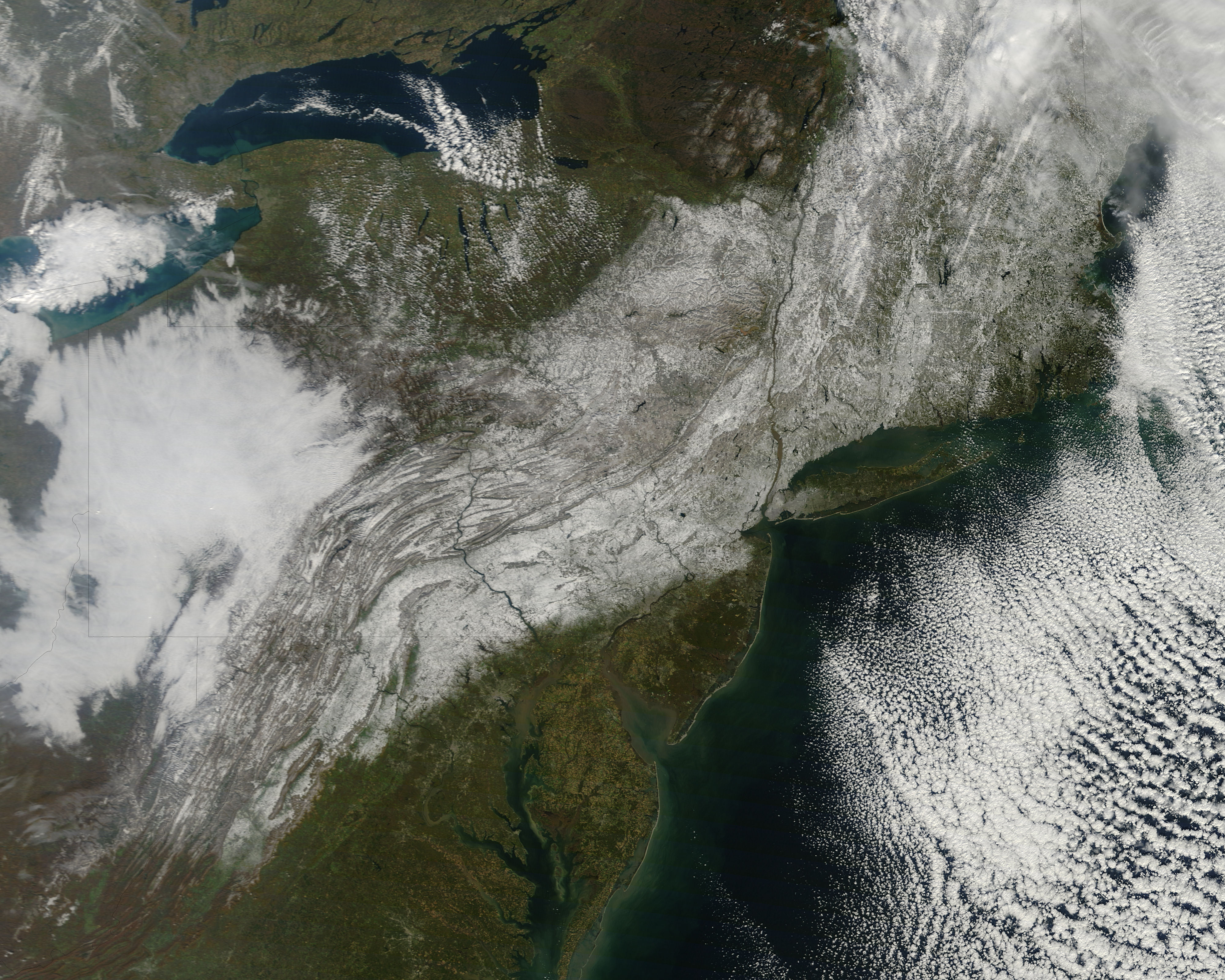 Fall snow in the northeastern United States - related image preview