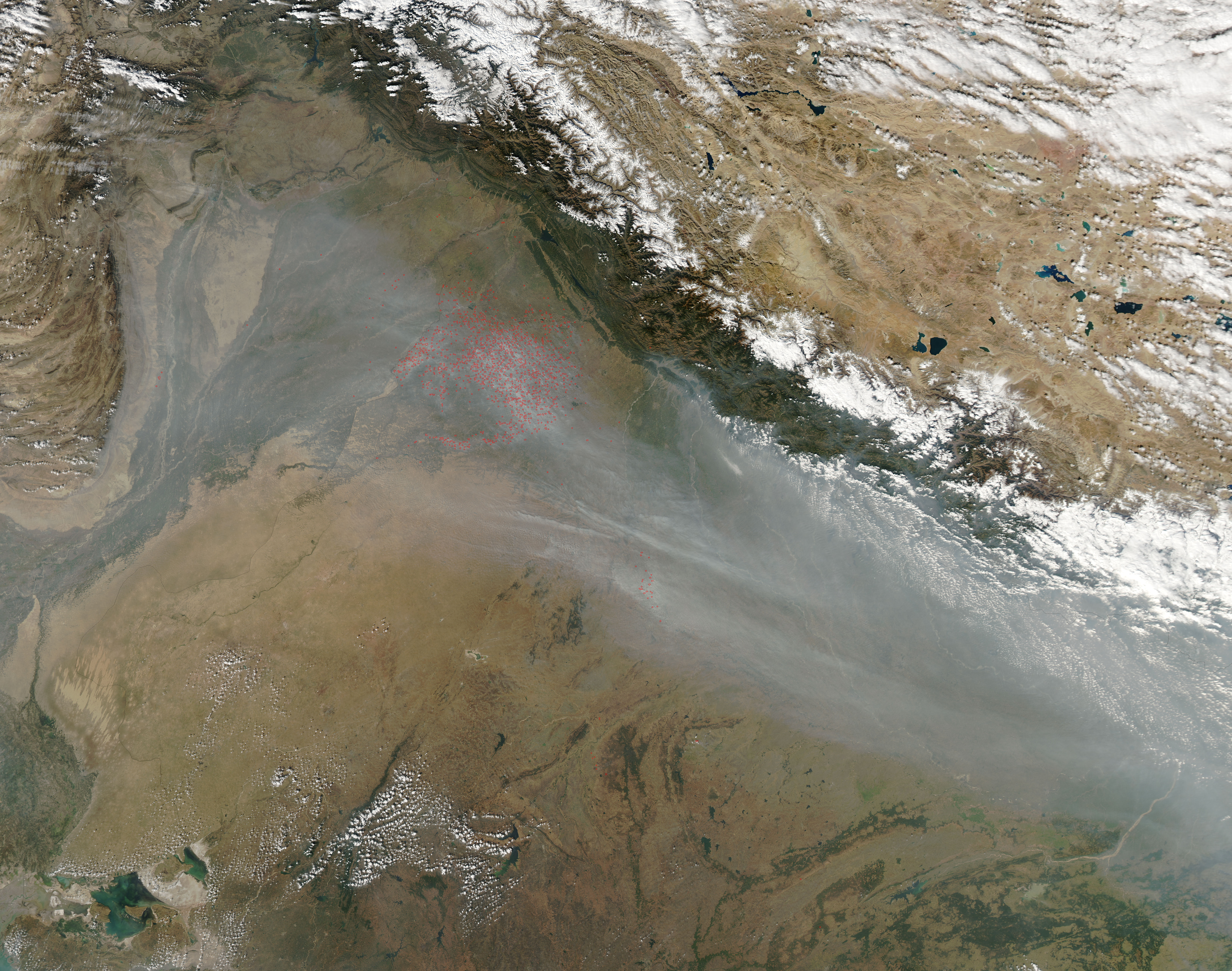 Fires and smoke in northern India - related image preview