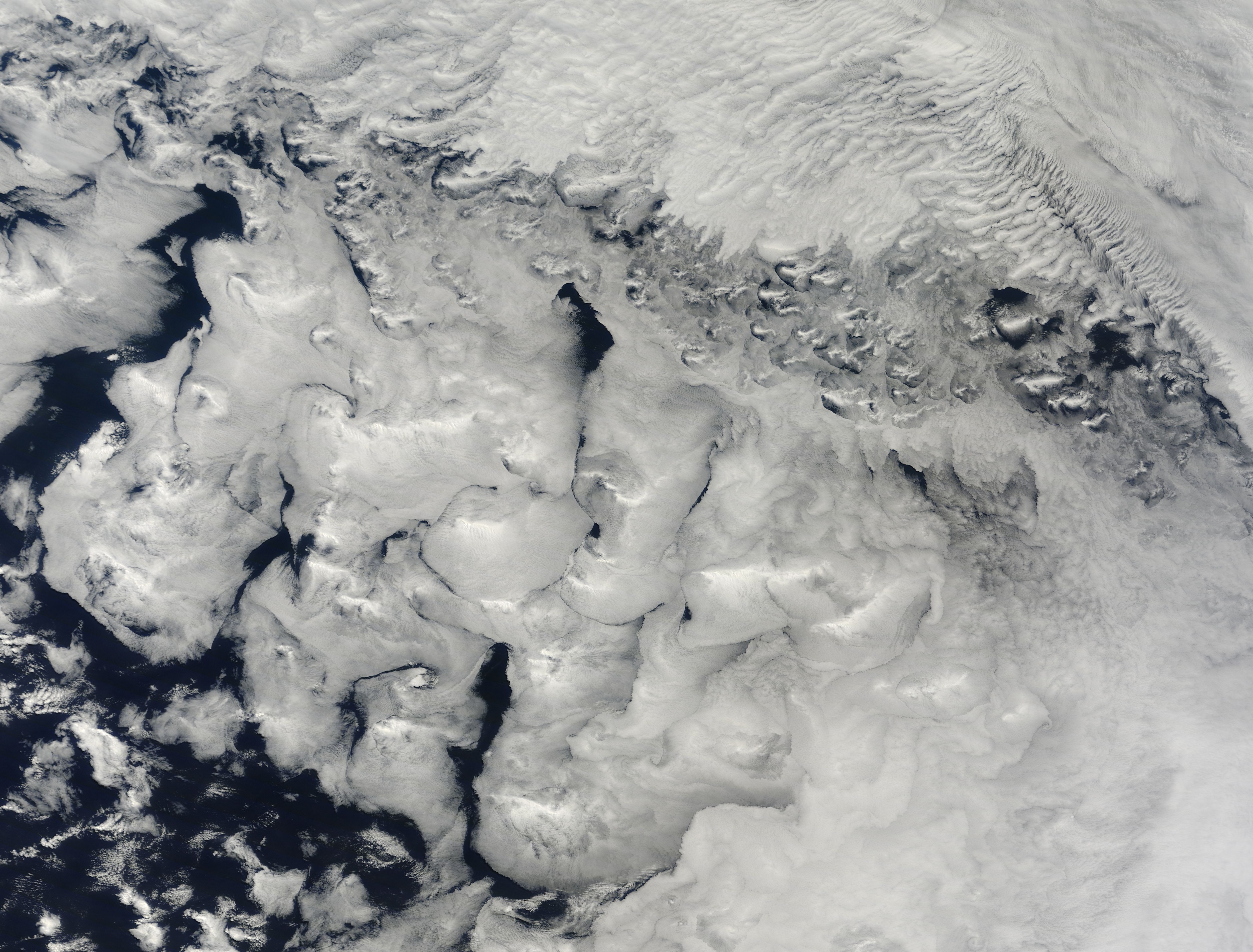 Clouds over the southern Indian Ocean - related image preview