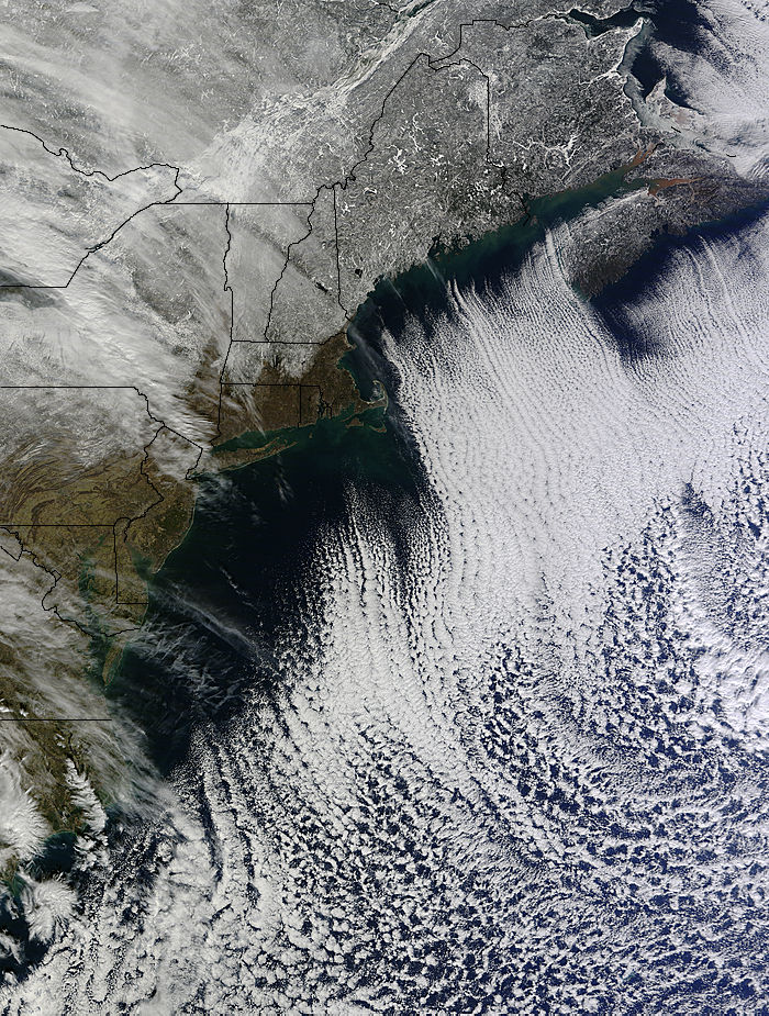 Cloud streets off northeast United States - related image preview