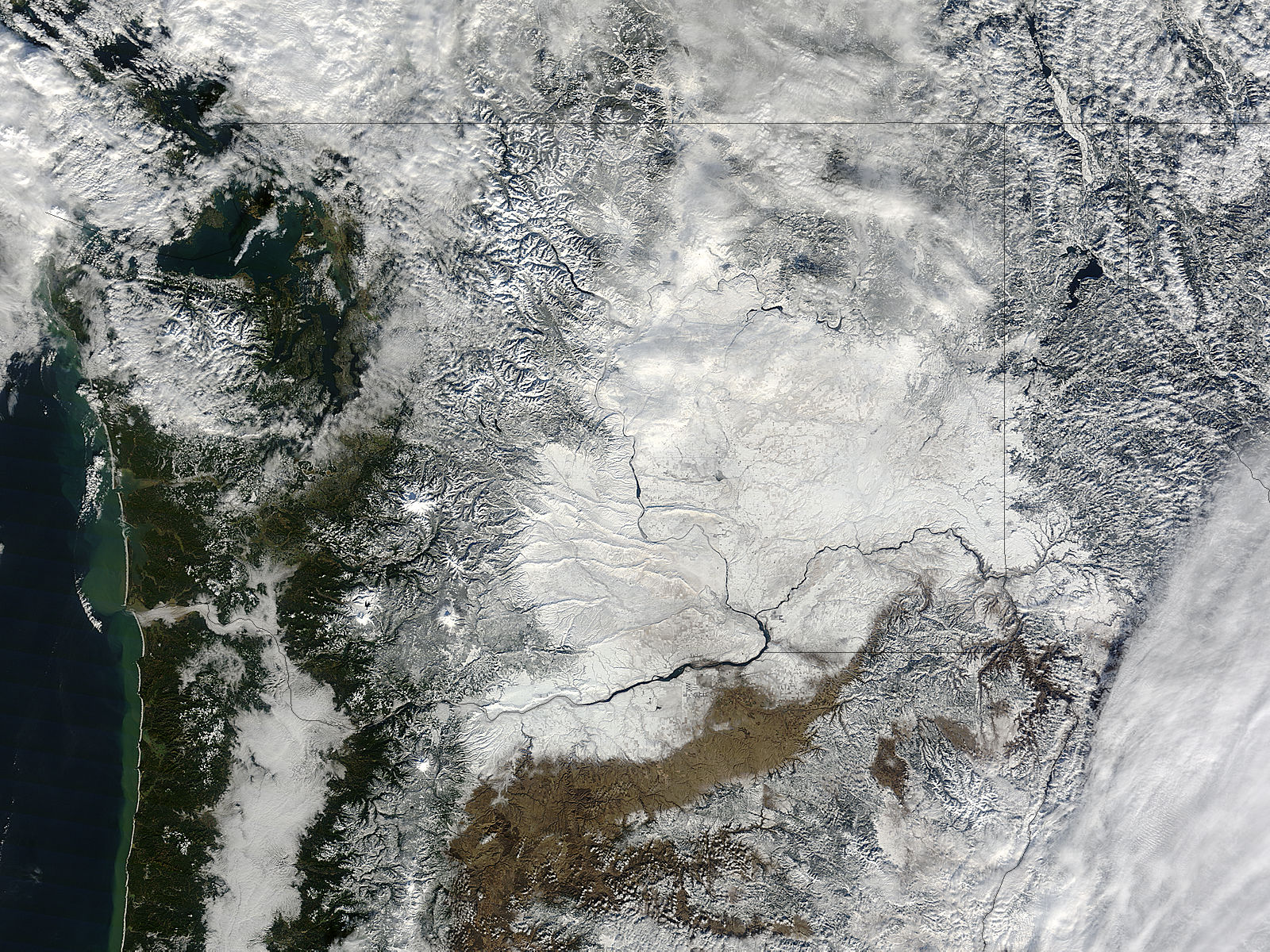 Snow in the Pacific Northwest (true color) - related image preview