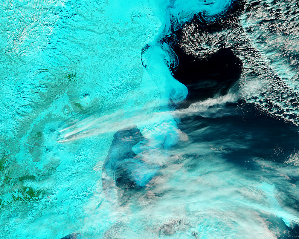 Ash plume from Bezymianny volcano, Kamchatka Peninsula, Eastern Russia (false color) - related image preview
