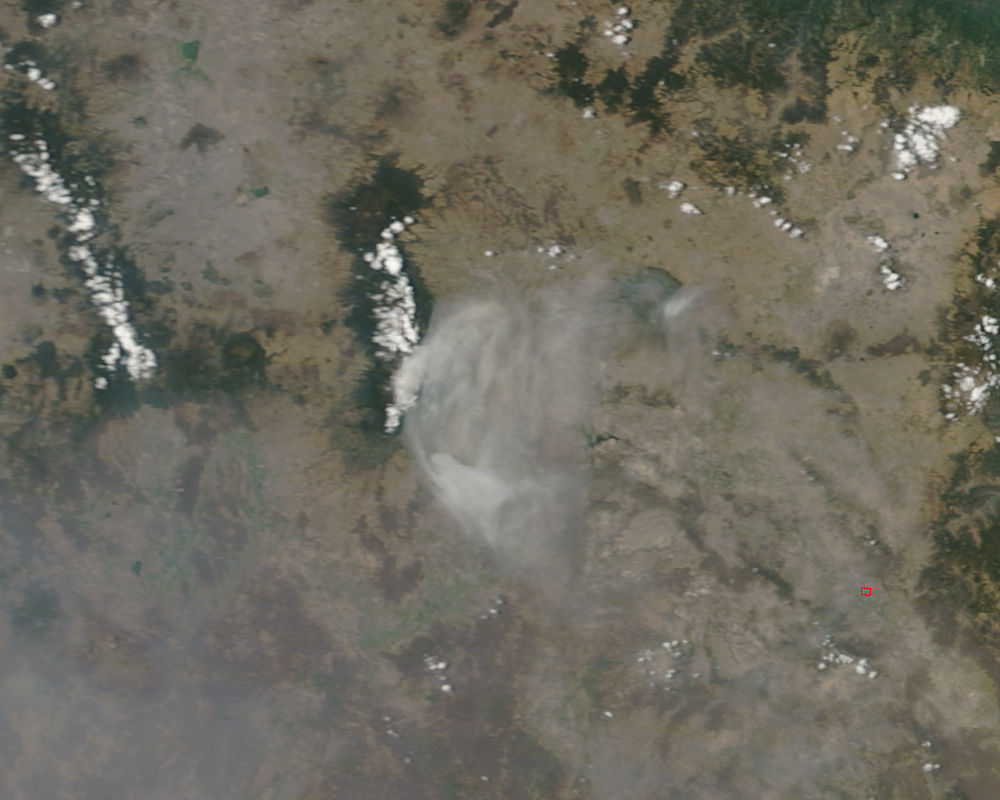 Ash plume from Popocatepetl volcano, Mexico - related image preview