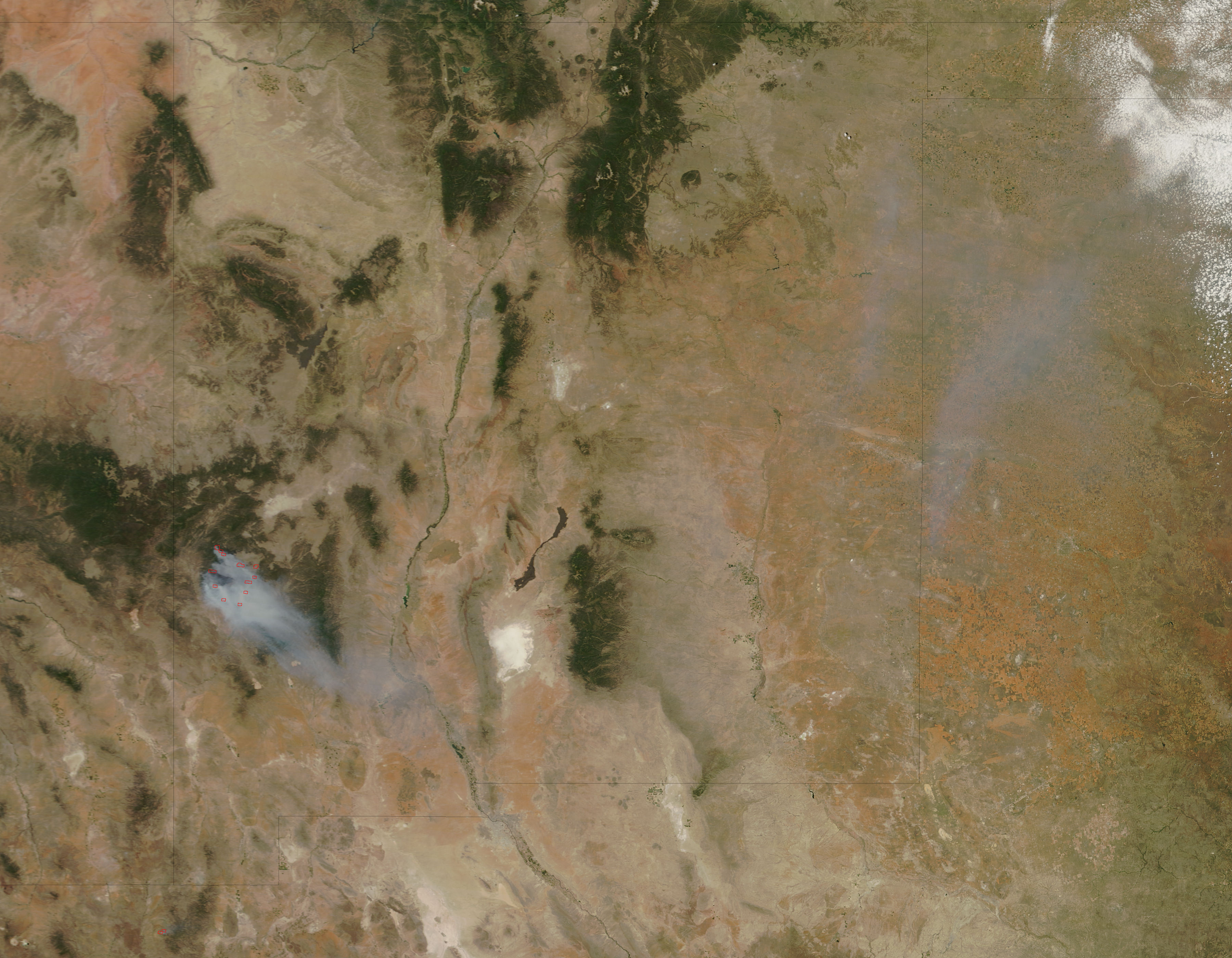Smoke from Whitewater-Baldy fire, New Mexico - related image preview
