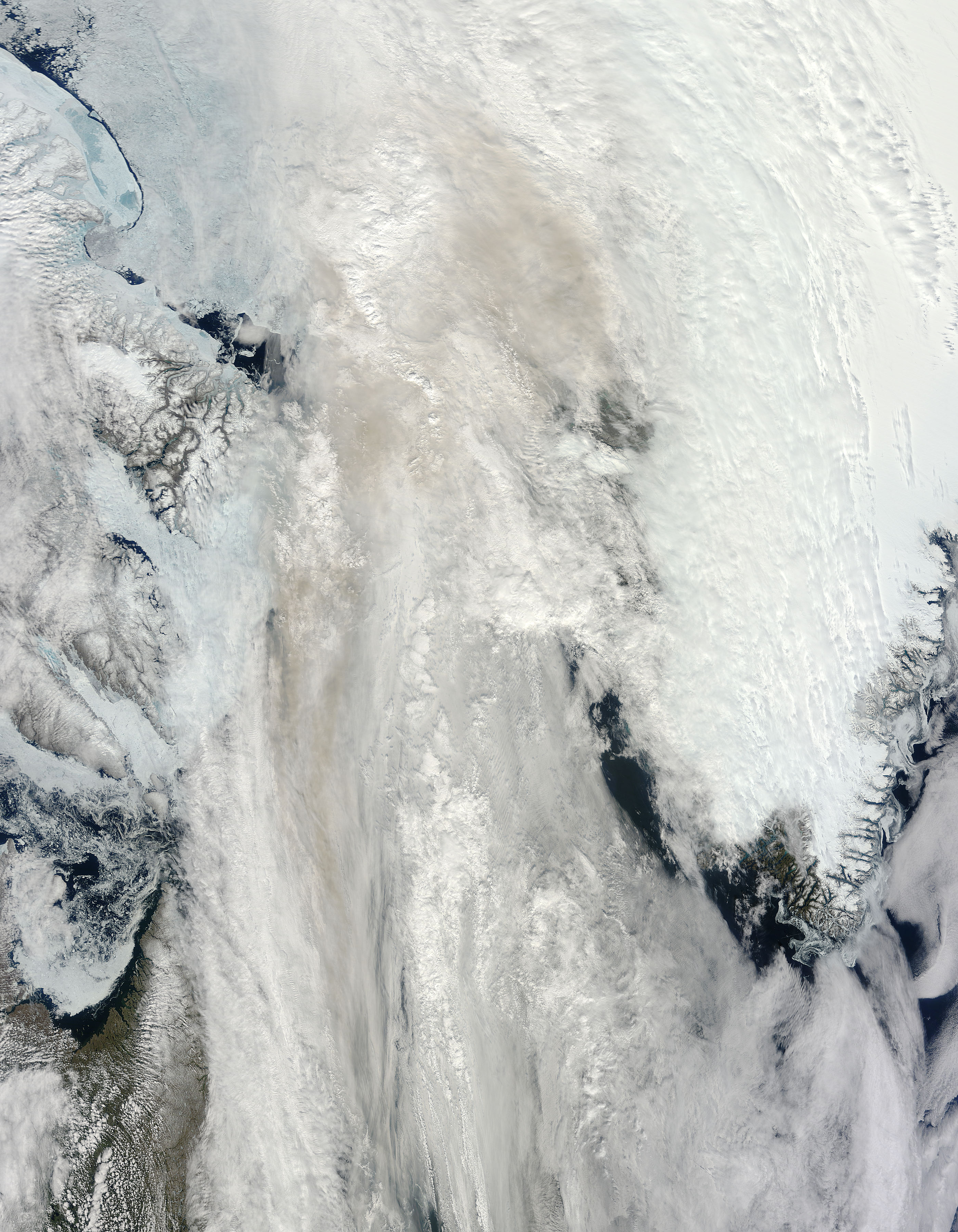 Smoke over Davis Strait and the Labrador Sea - related image preview