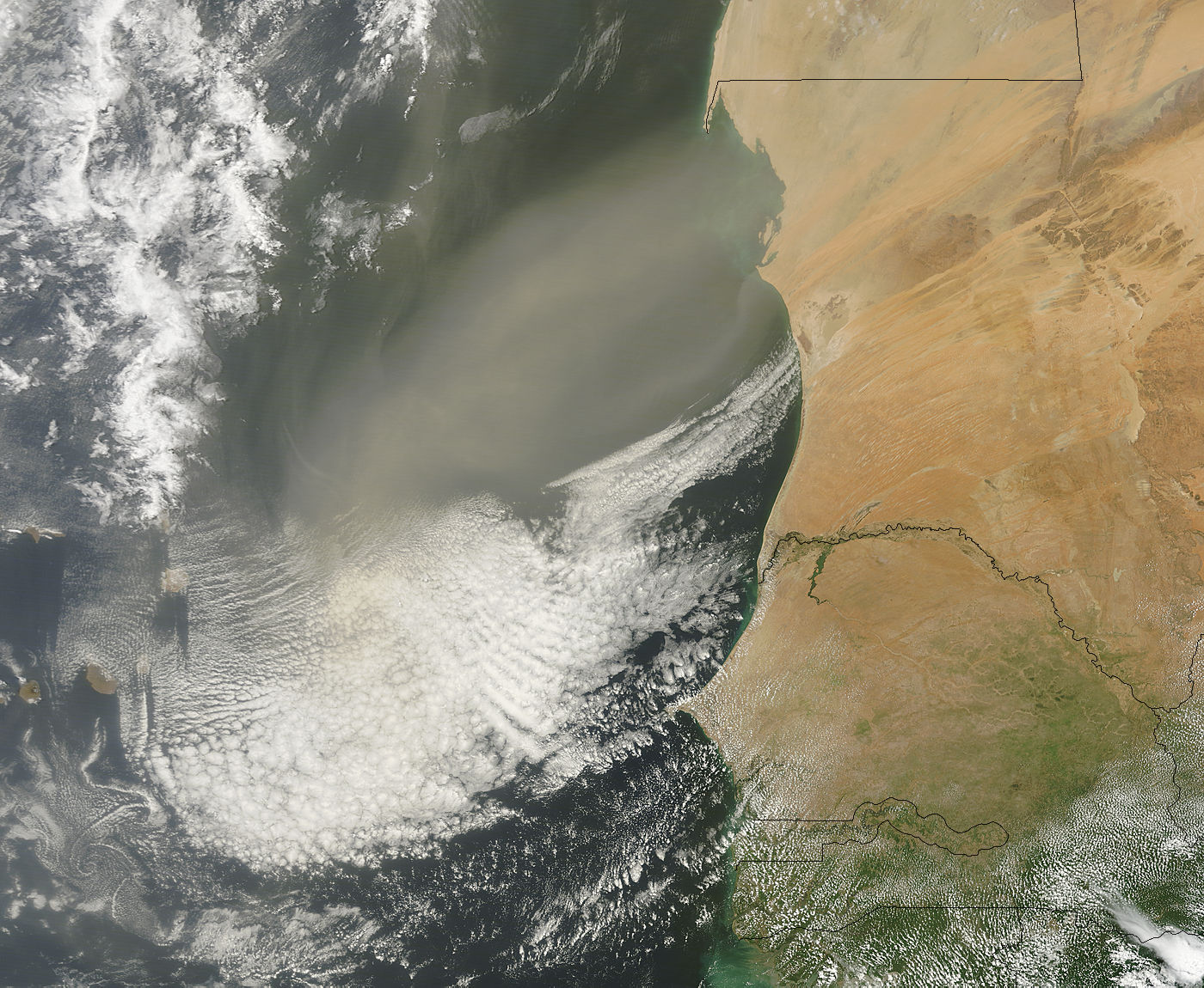 Dust storm off West Africa (morning overpass) - related image preview