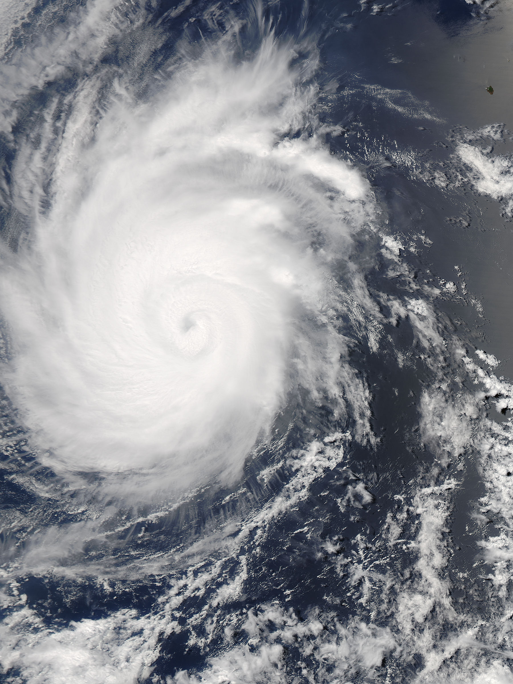 Hurricane Emilia (05E) in the North Pacific Ocean - related image preview