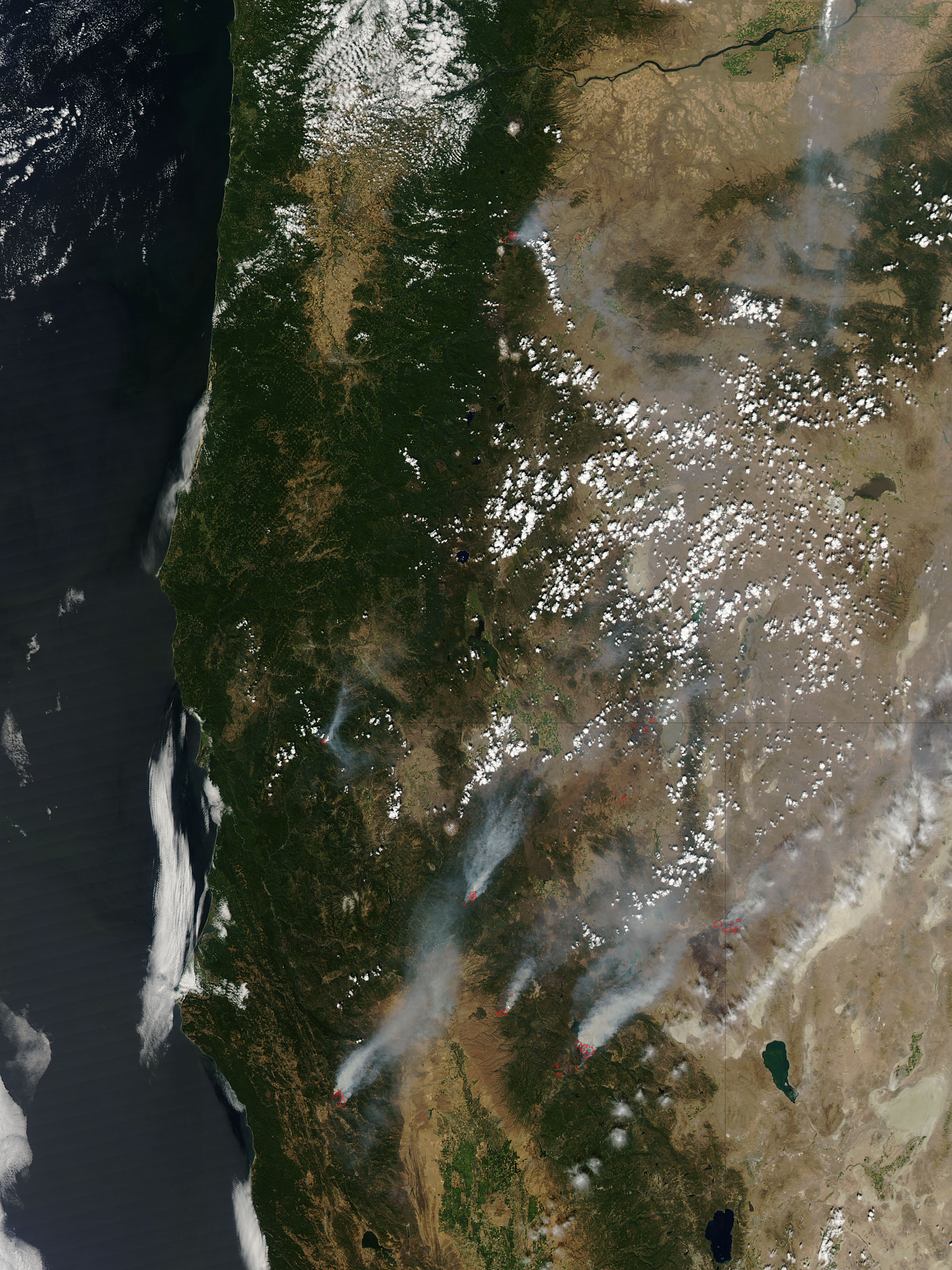 Fires and smoke in western United States - related image preview