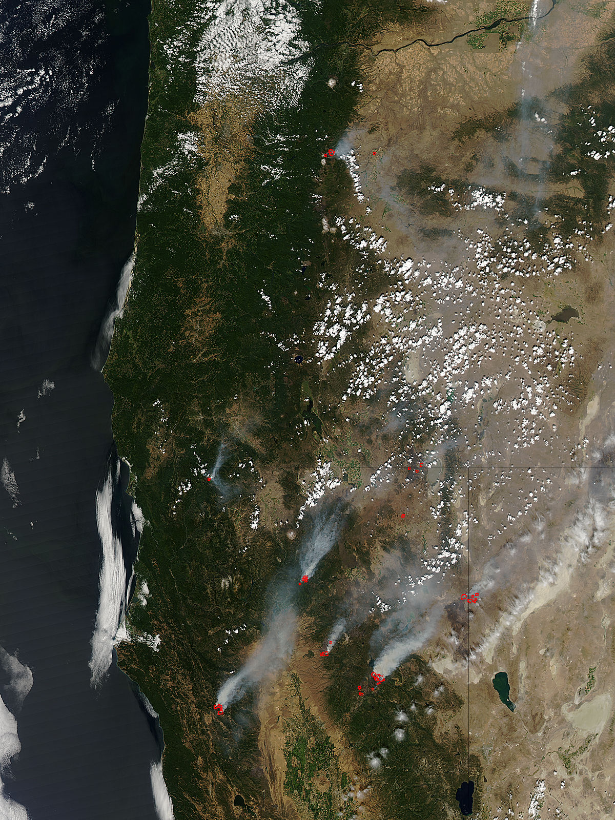 Fires and smoke in western United States - related image preview