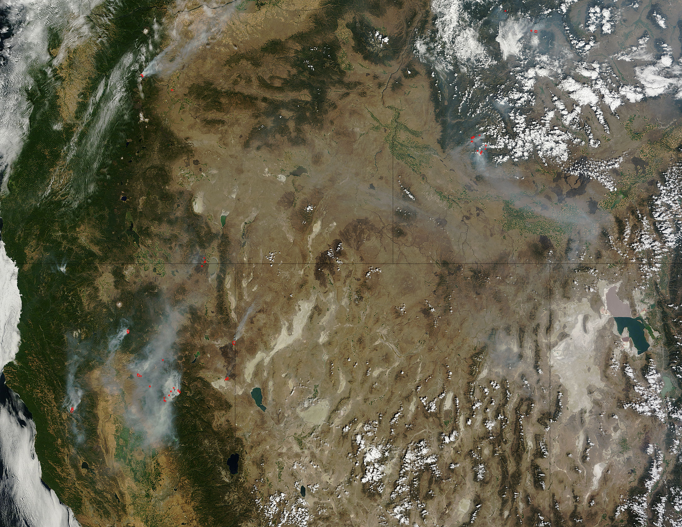 Fires and smoke in western United States - related image preview