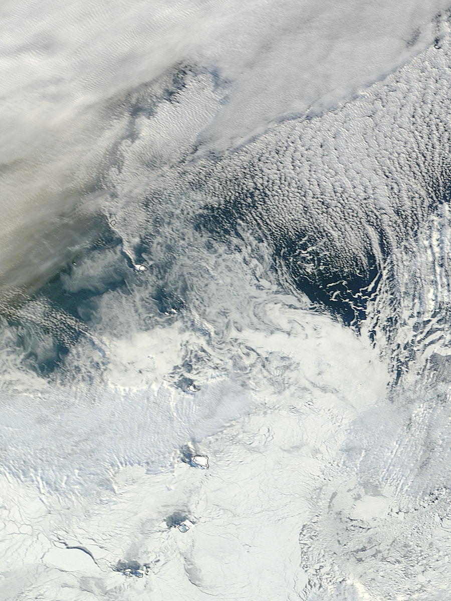 Plume from Mount Hodson, Visokoi Island, South Sandwich Islands - related image preview