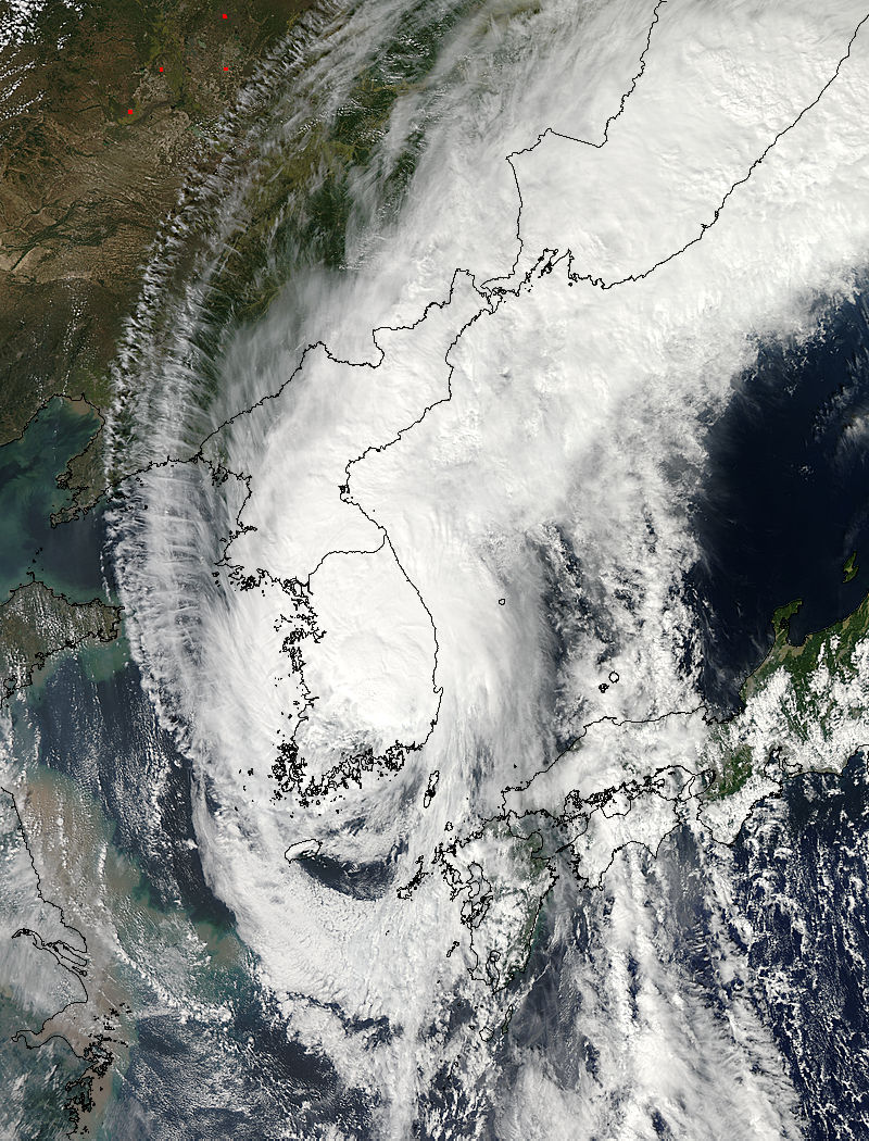 Tropical Storm Sanba (17W) over Korea - related image preview