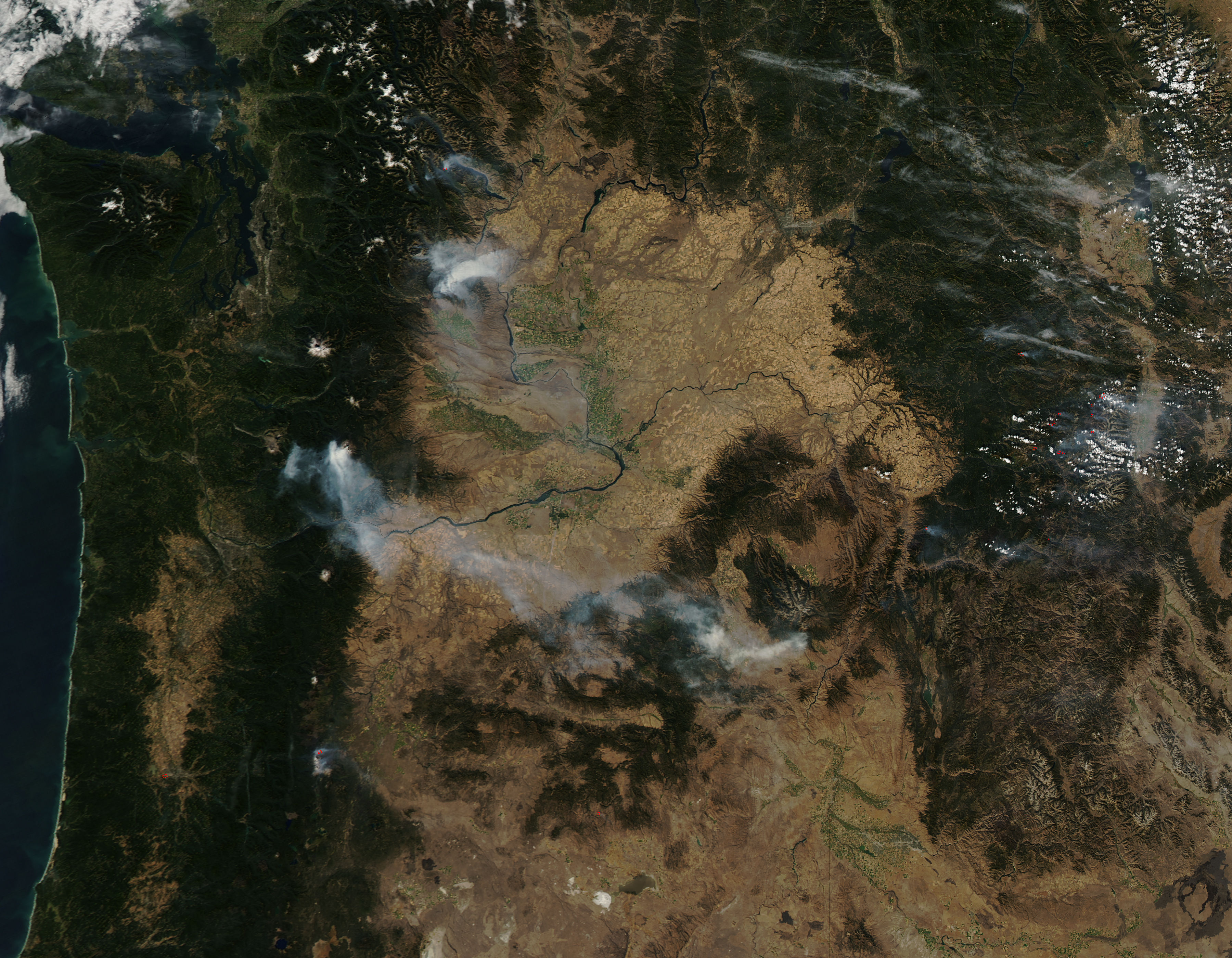 Smoke and fire in western United States - related image preview