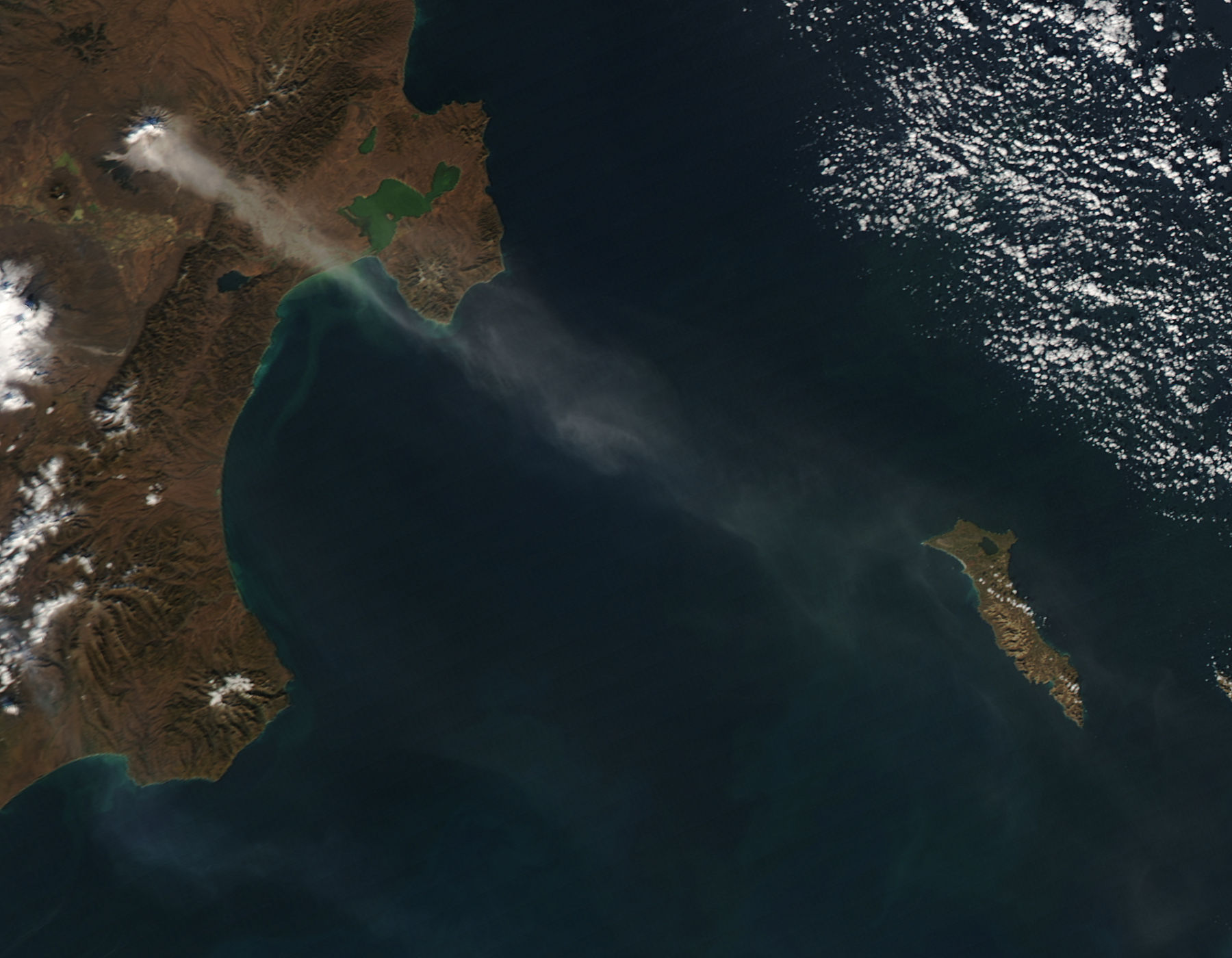 Ash plume from Shiveluch, Kamchatka Peninsula, eastern Russia - related image preview