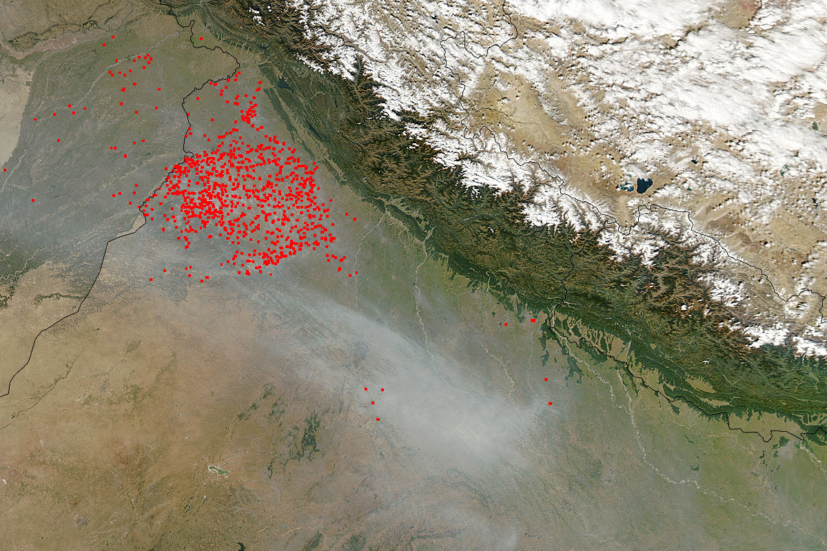 Fires and smoke in northern India - related image preview