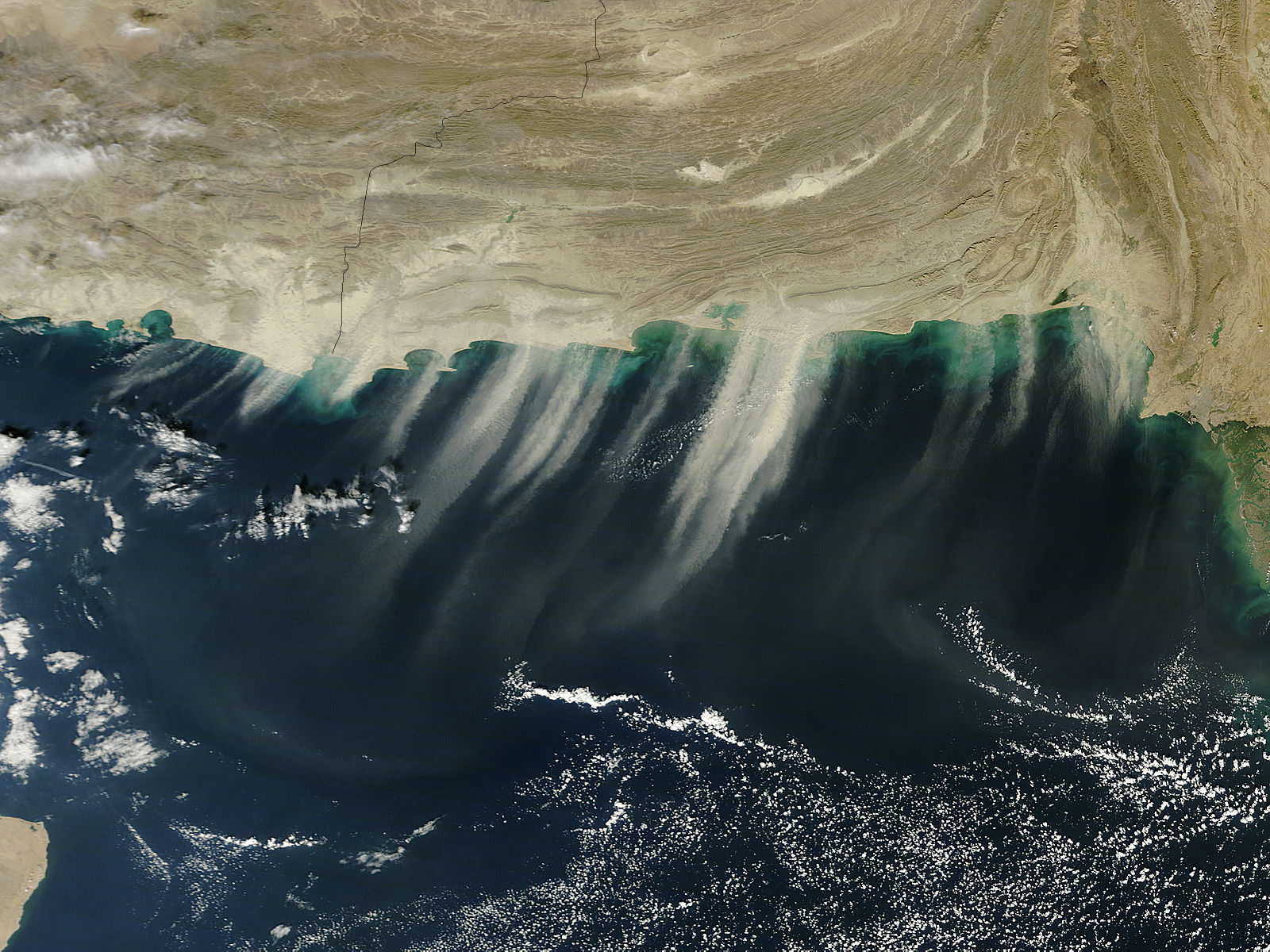 Dust over the Arabian Sea (morning overpass) - related image preview