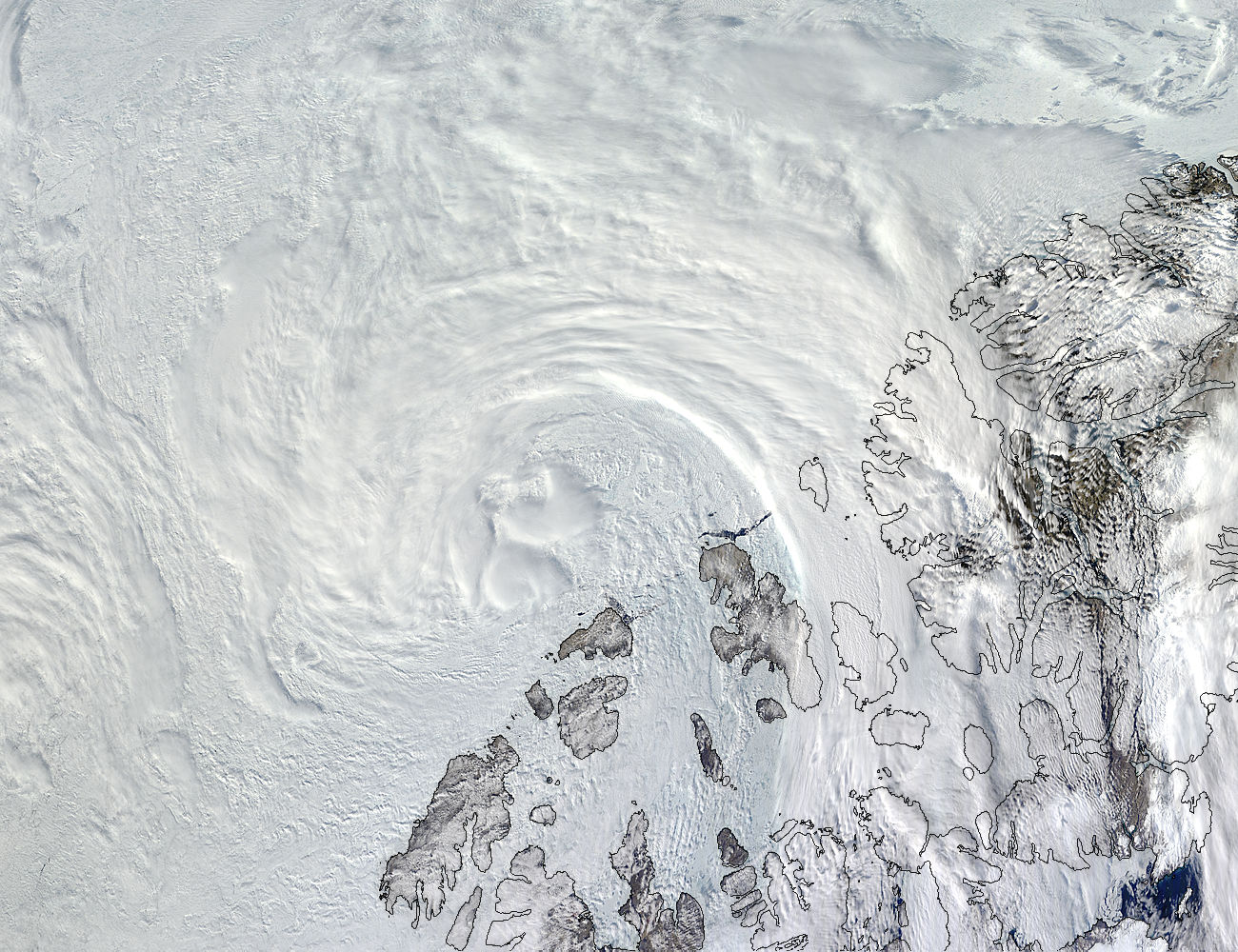 Cyclone in the Arctic Ocean - related image preview