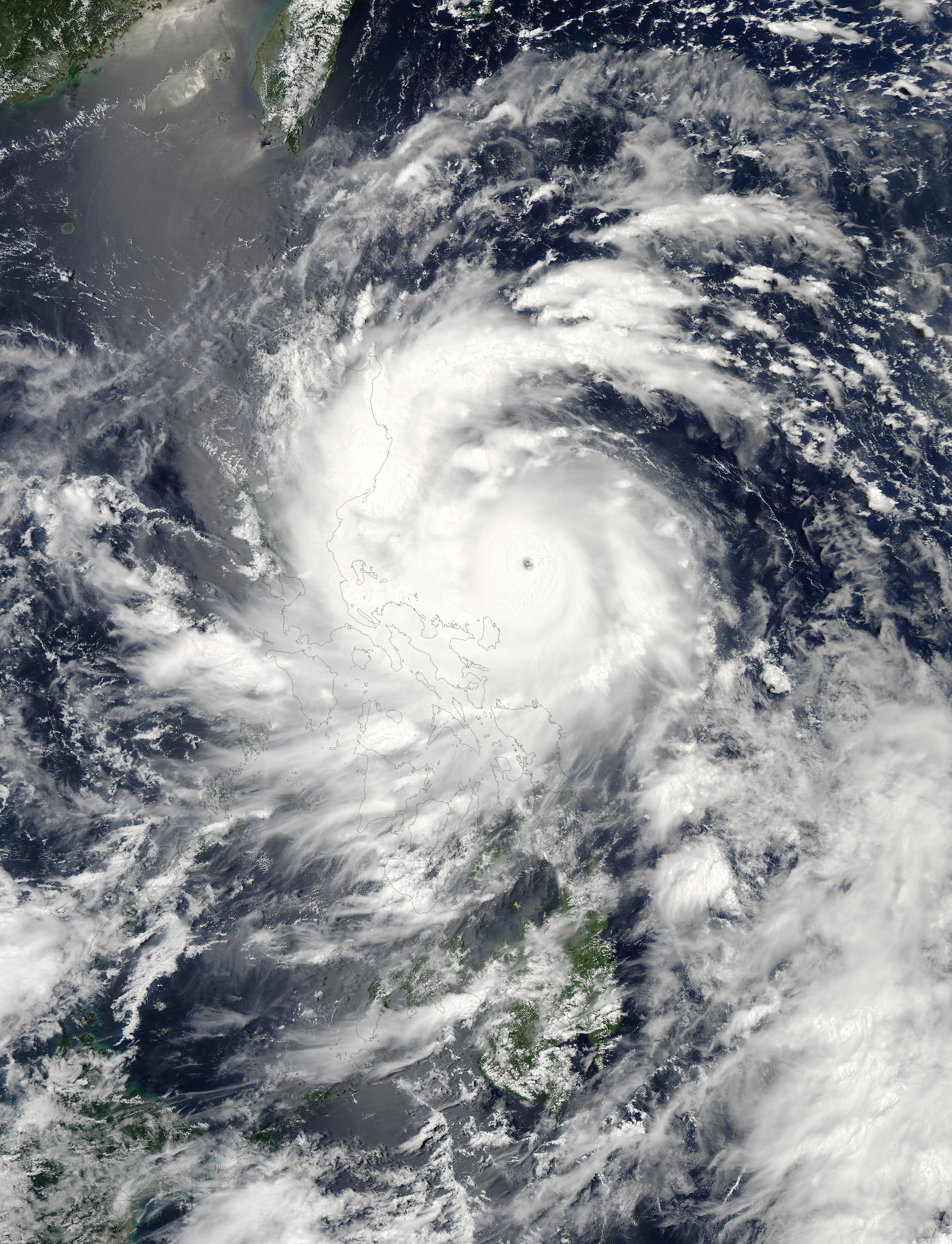 Super Typhoon Utor (11W) approaching the Philippines - related image preview