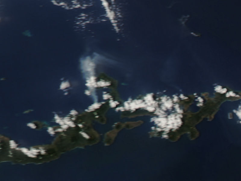 Plume from Leroboleng, Flores Island, Indonesia - related image preview