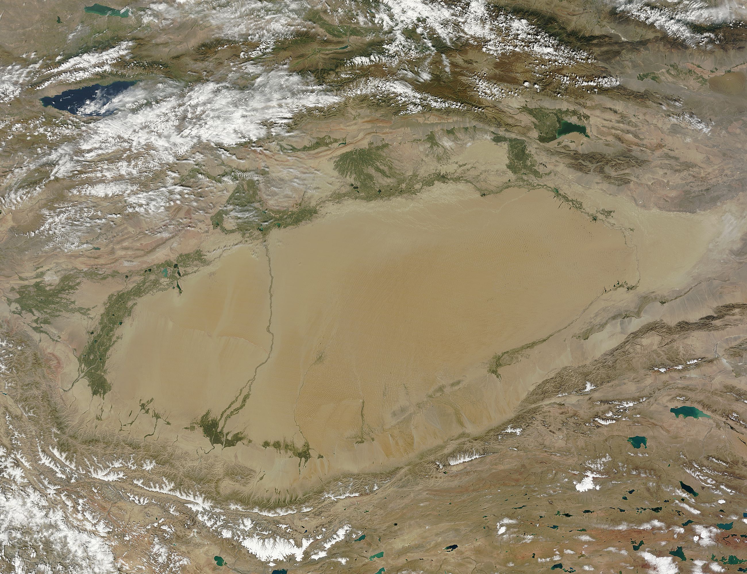 Taklimakan Desert, Western China - related image preview