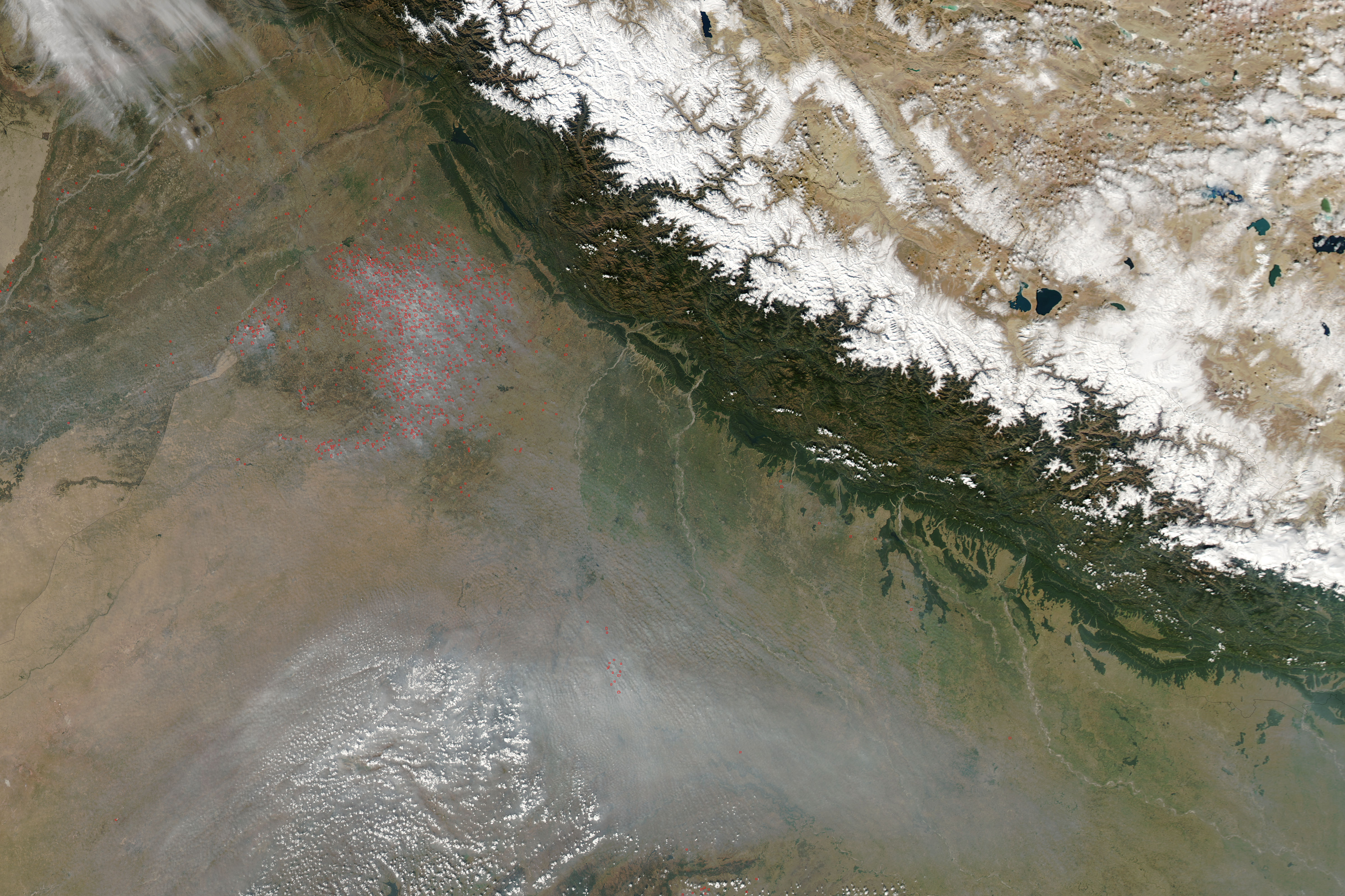 Fires and smoke in northern India - related image preview