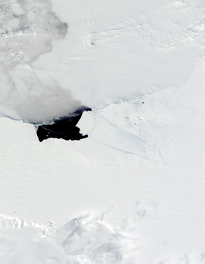 Iceberg calving from Pine Island Glacier, Antarctica - related image preview