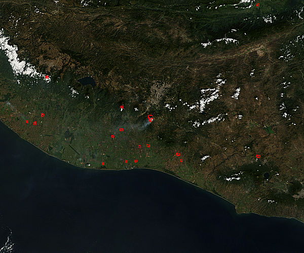 Activity at Pacaya volcano, Guatemala - related image preview