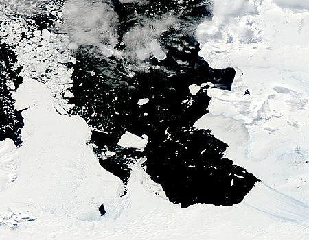 Iceberg from Pine Island Glacier, Antarctica - related image preview