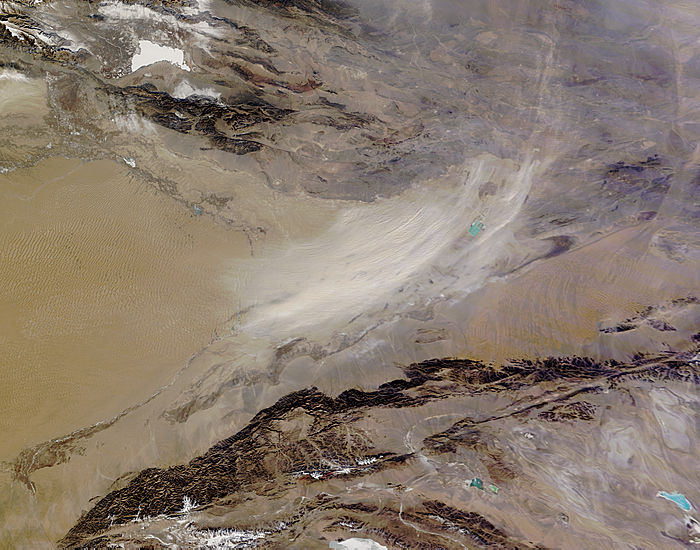 Dust storm in Taklimakan Desert, Western China (morning overpass) - related image preview