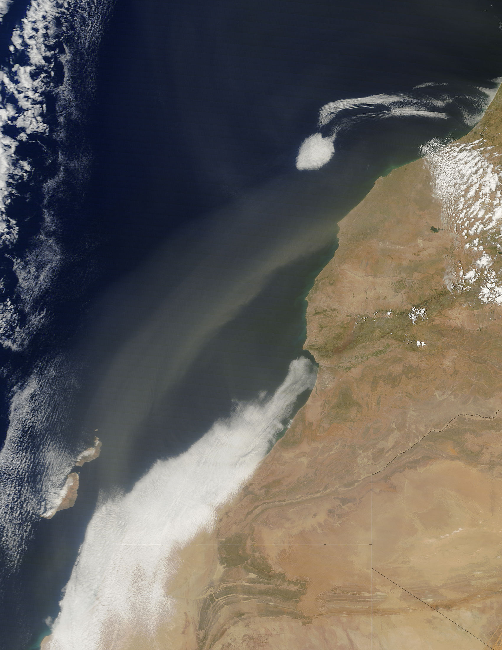 Dust storm off Morocco - related image preview