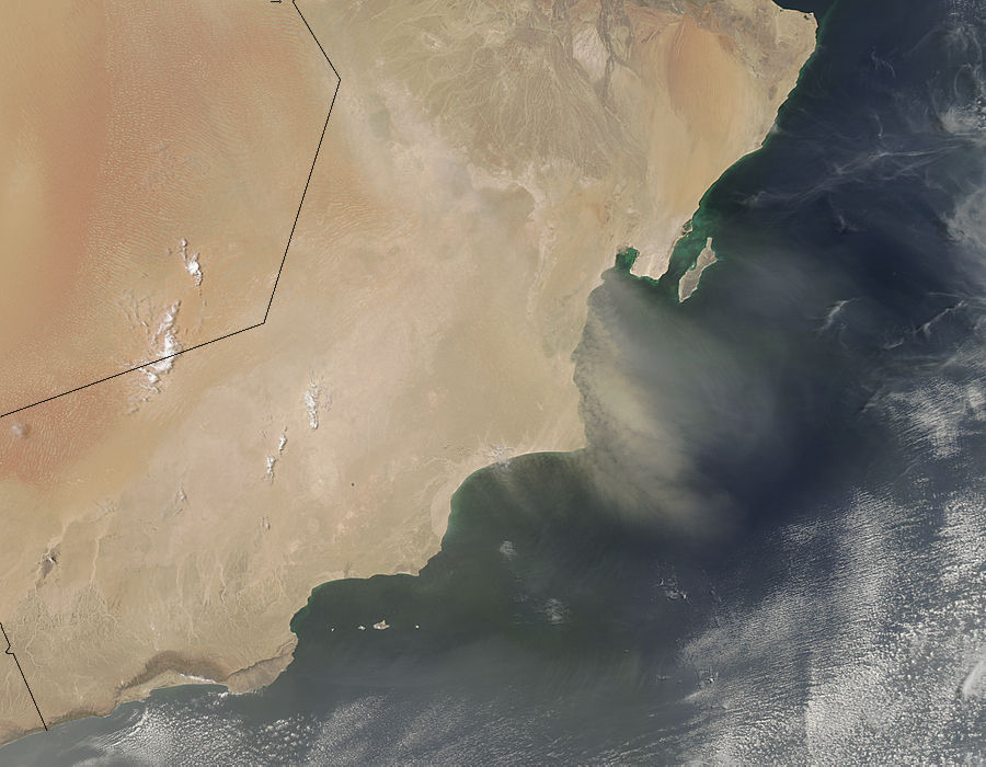 Dust storm over Oman - related image preview