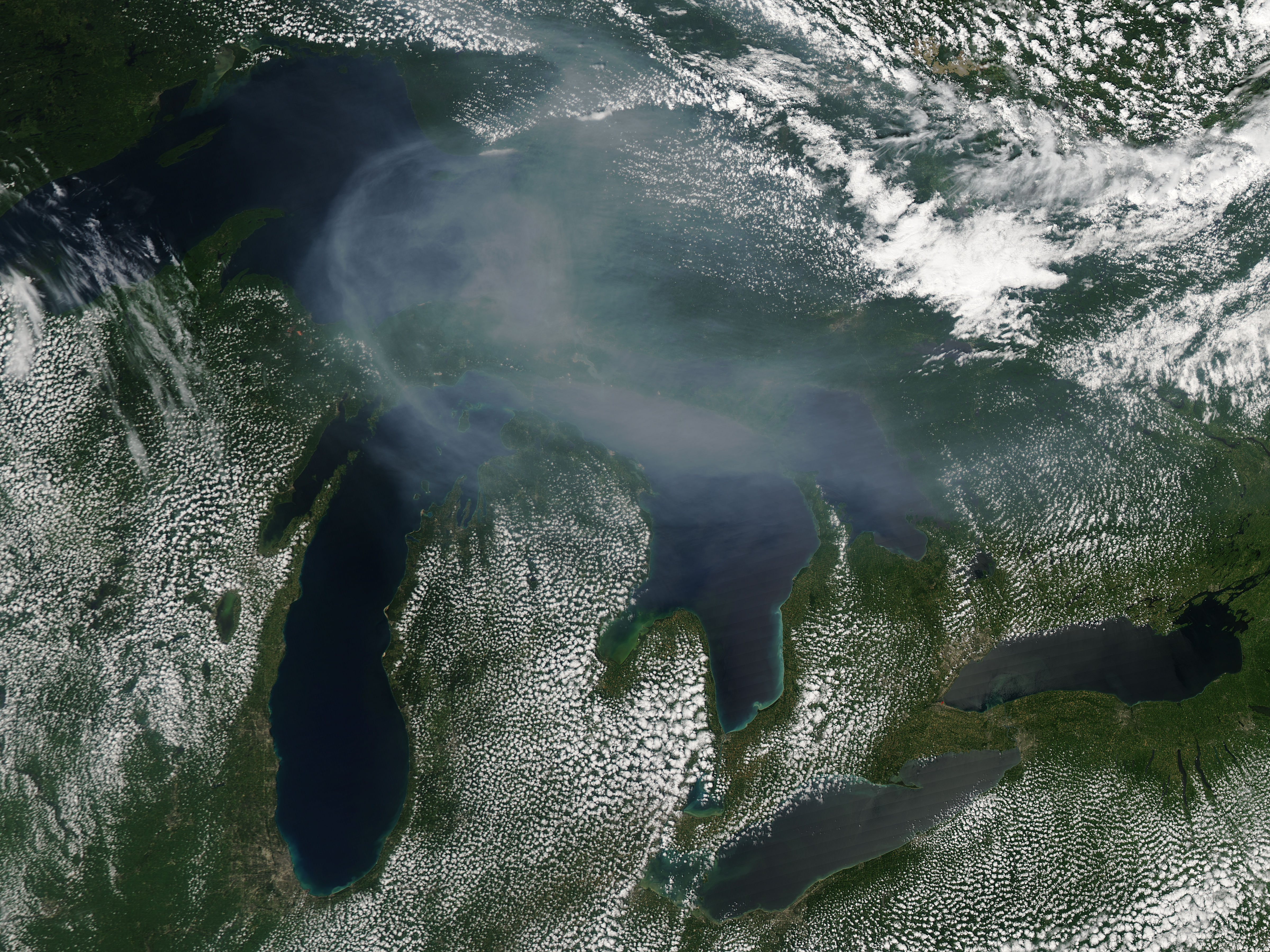 Smoke from Canadian fires over the Great Lakes - related imagethumbnail