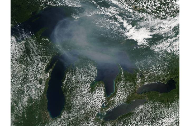 Smoke from Canadian fires over the Great Lakes - related imagethumbnail