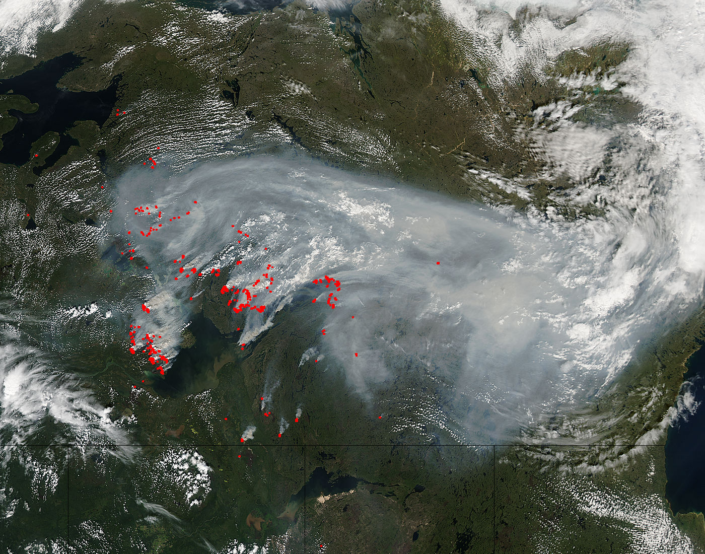 Fires and smoke in northern Canada - image thumbnail