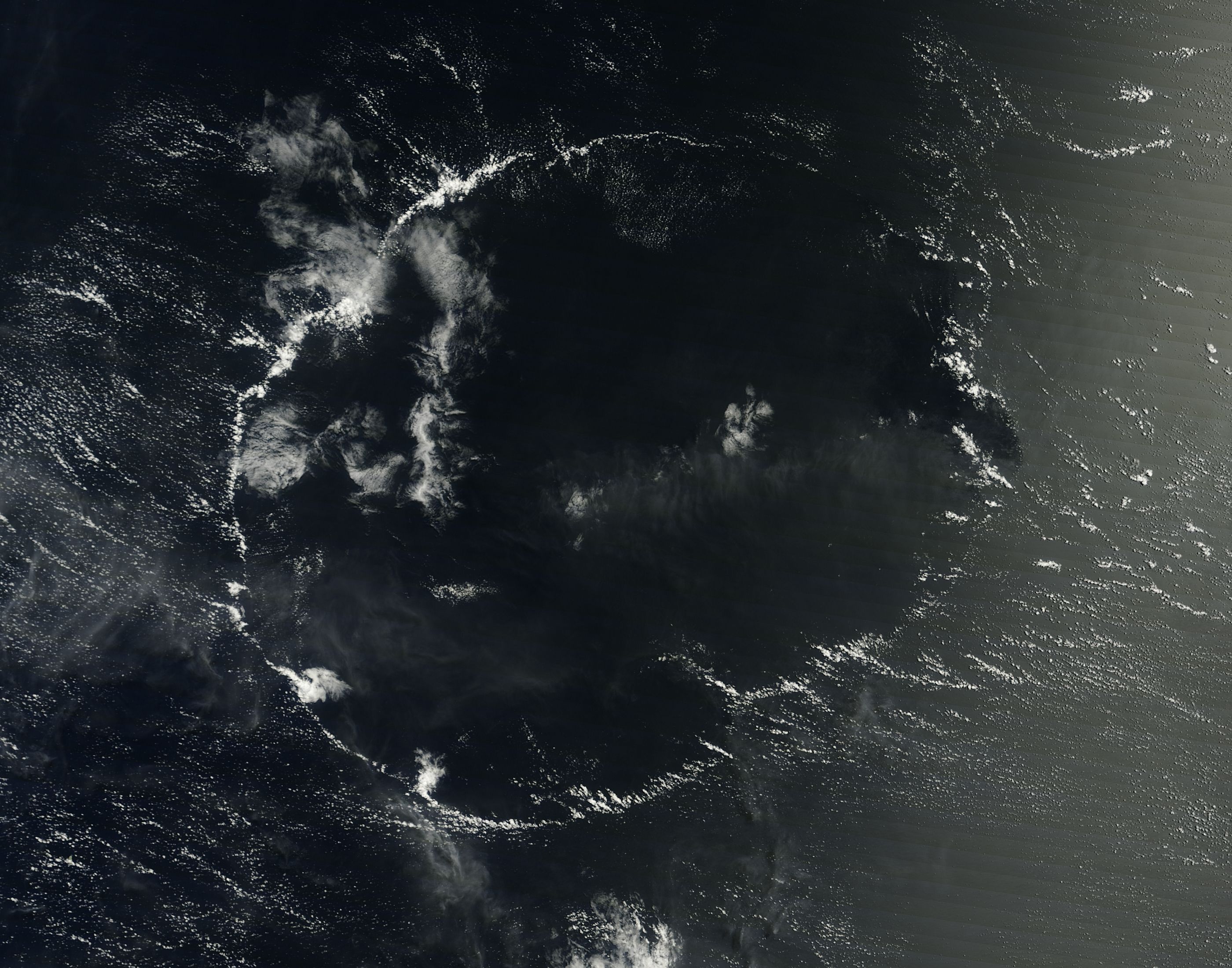 Cloud circle in the Pacific Ocean - related image preview