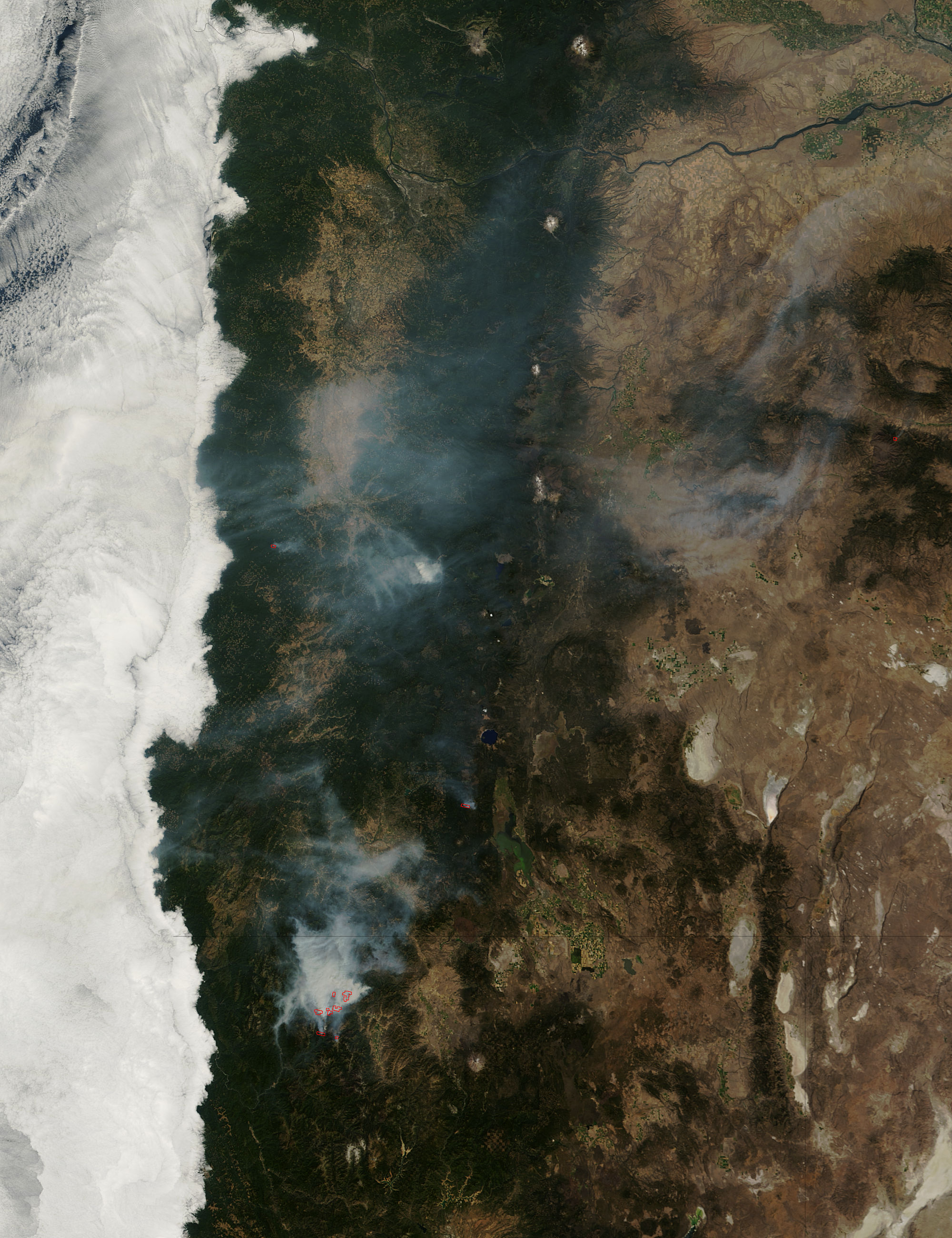 Fires in northern California and Oregon (morning overpass) - related image preview